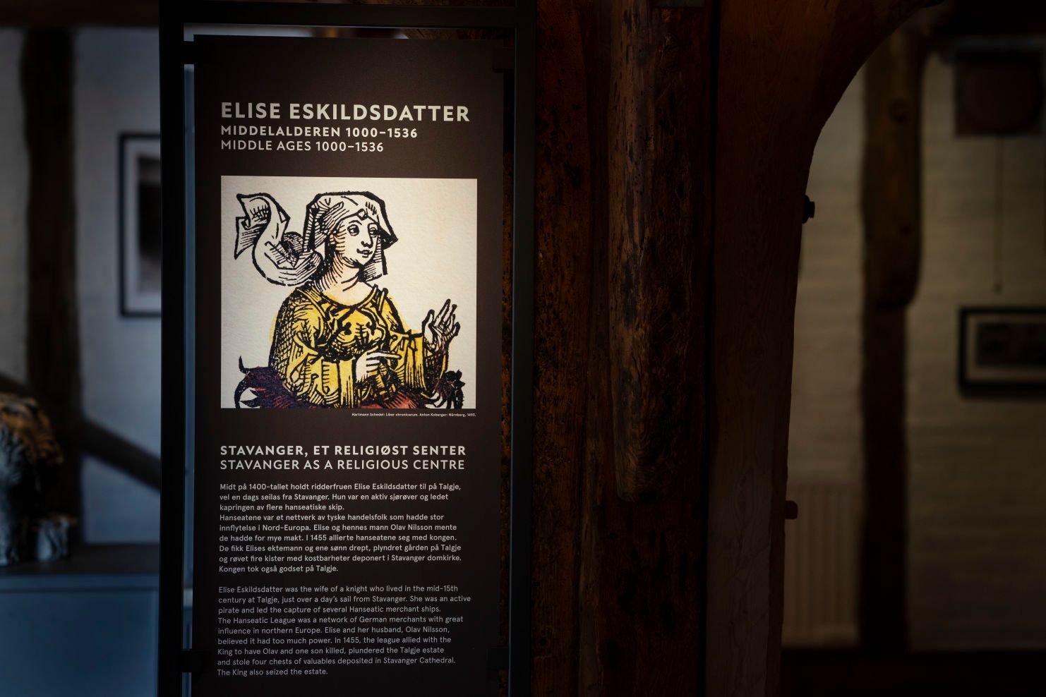 Ser på utstillinger på Stavanger maritime museum