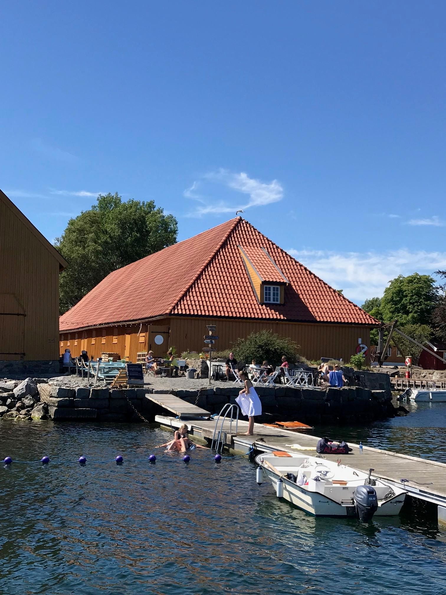 Brygge ved Fredriksvern Verft