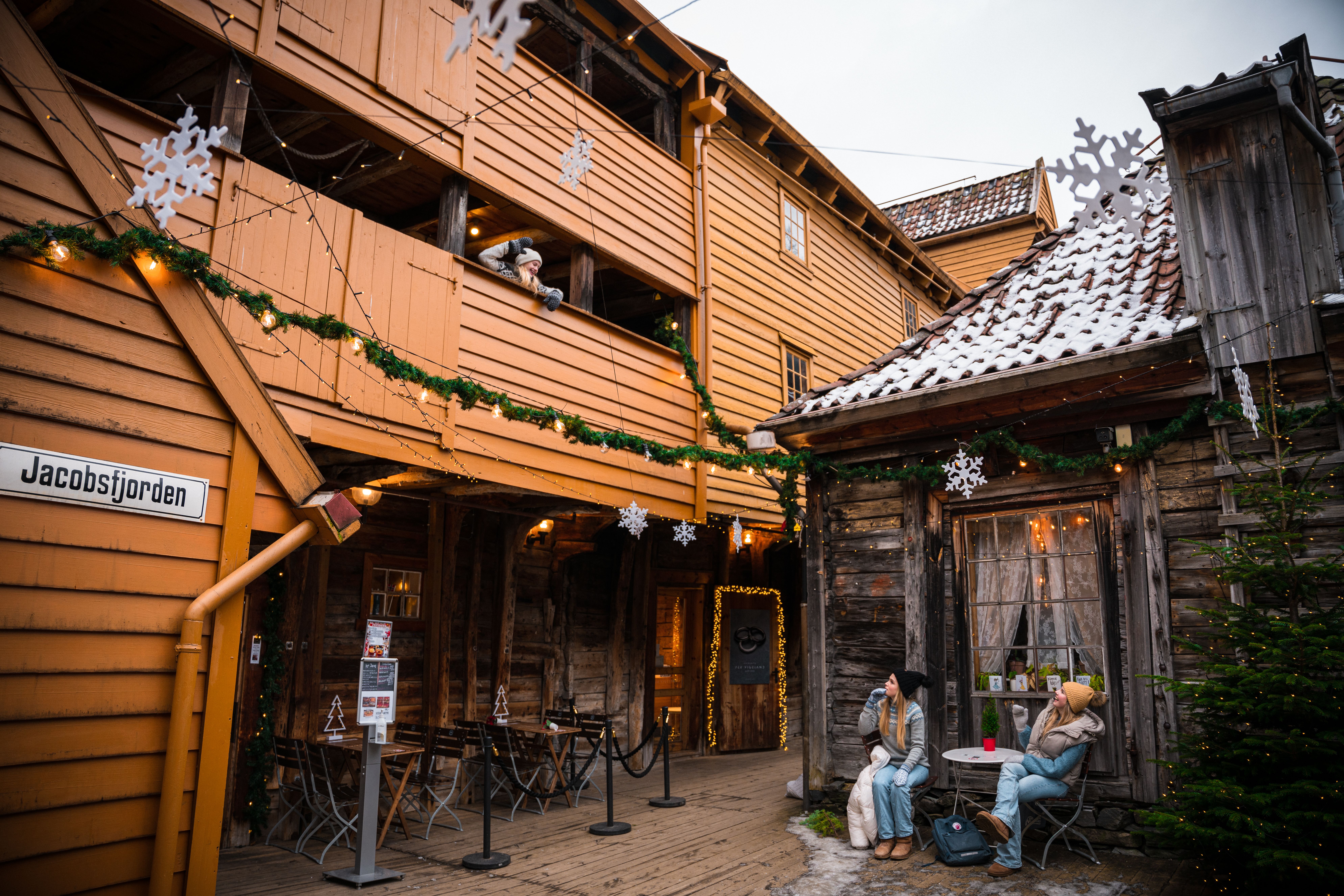 Girls at Bryggen in Bergen at Christmas time