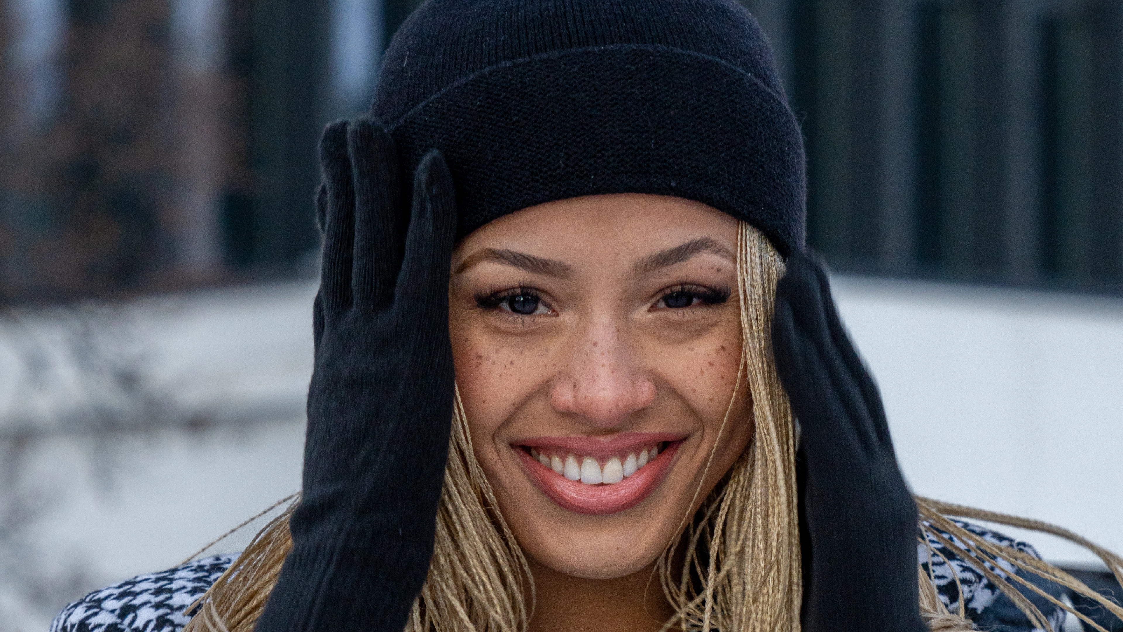 Portrait of artist Ida Tolou in Tromsø
