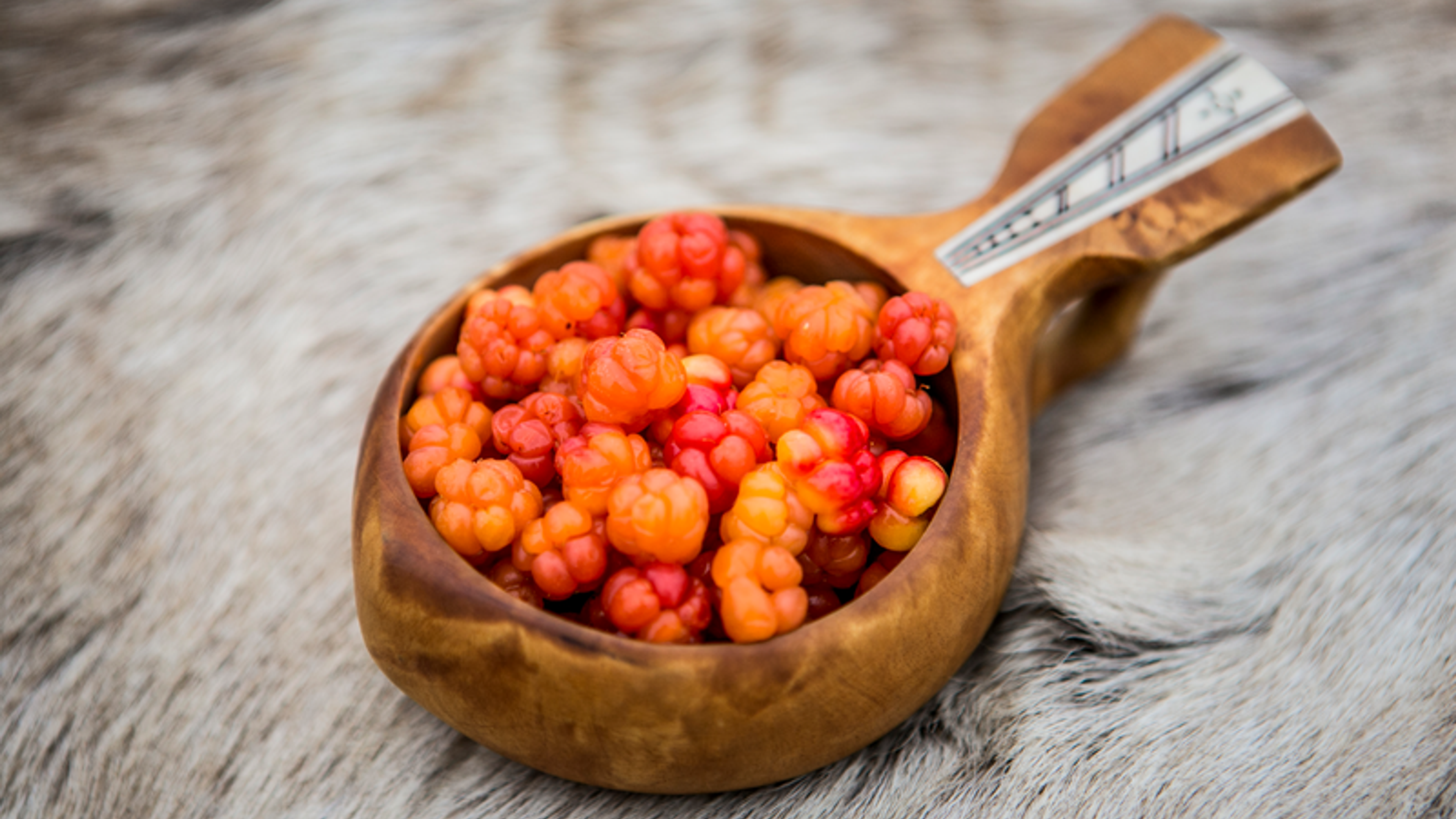 Cloud berries in a cup