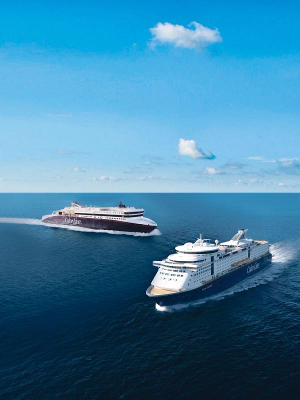Travel to Norway by ferry: To Color Line ferries crossing paths on the ocean
