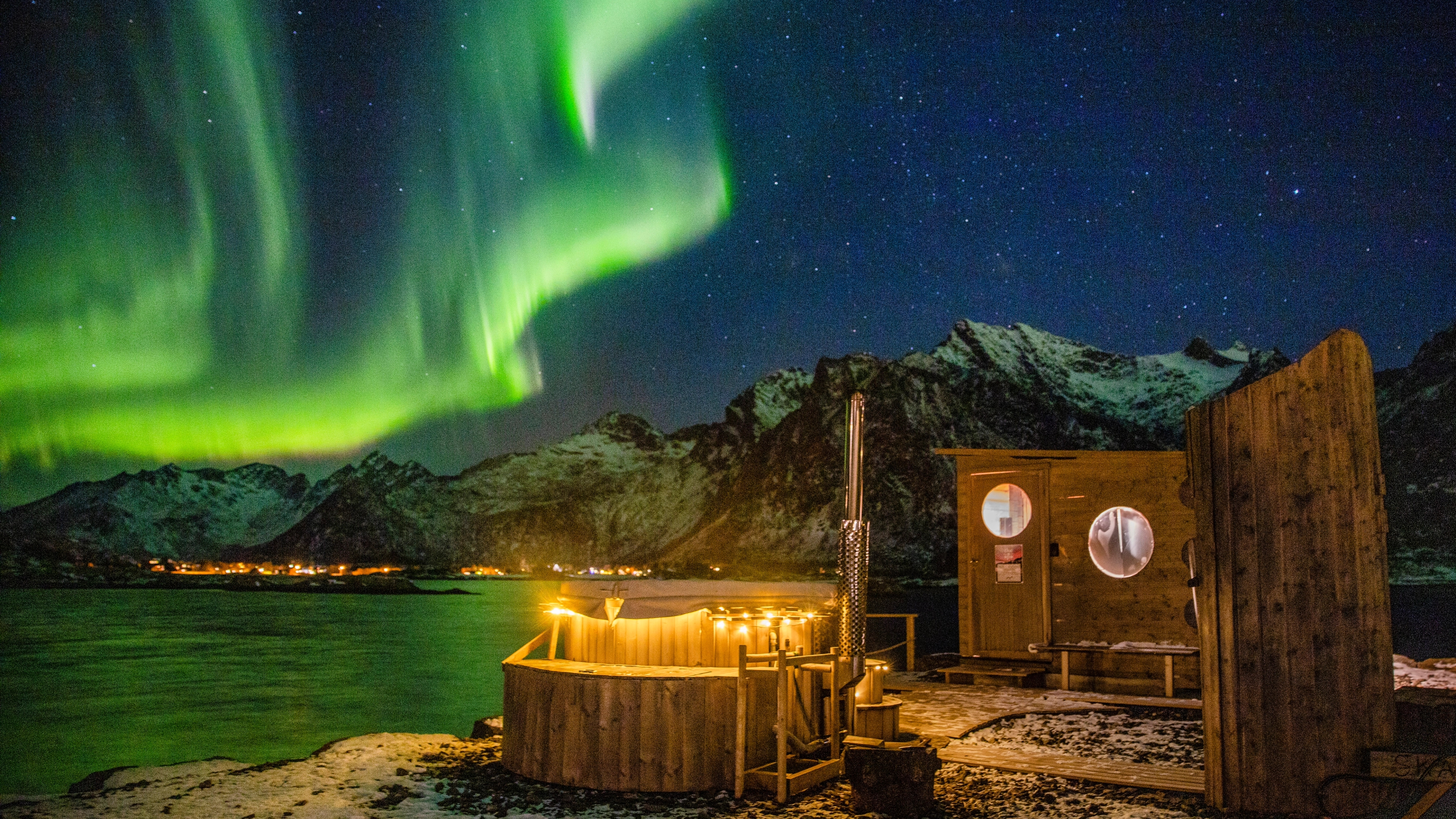 Skårungen sauna under nordlyset i Lofoten