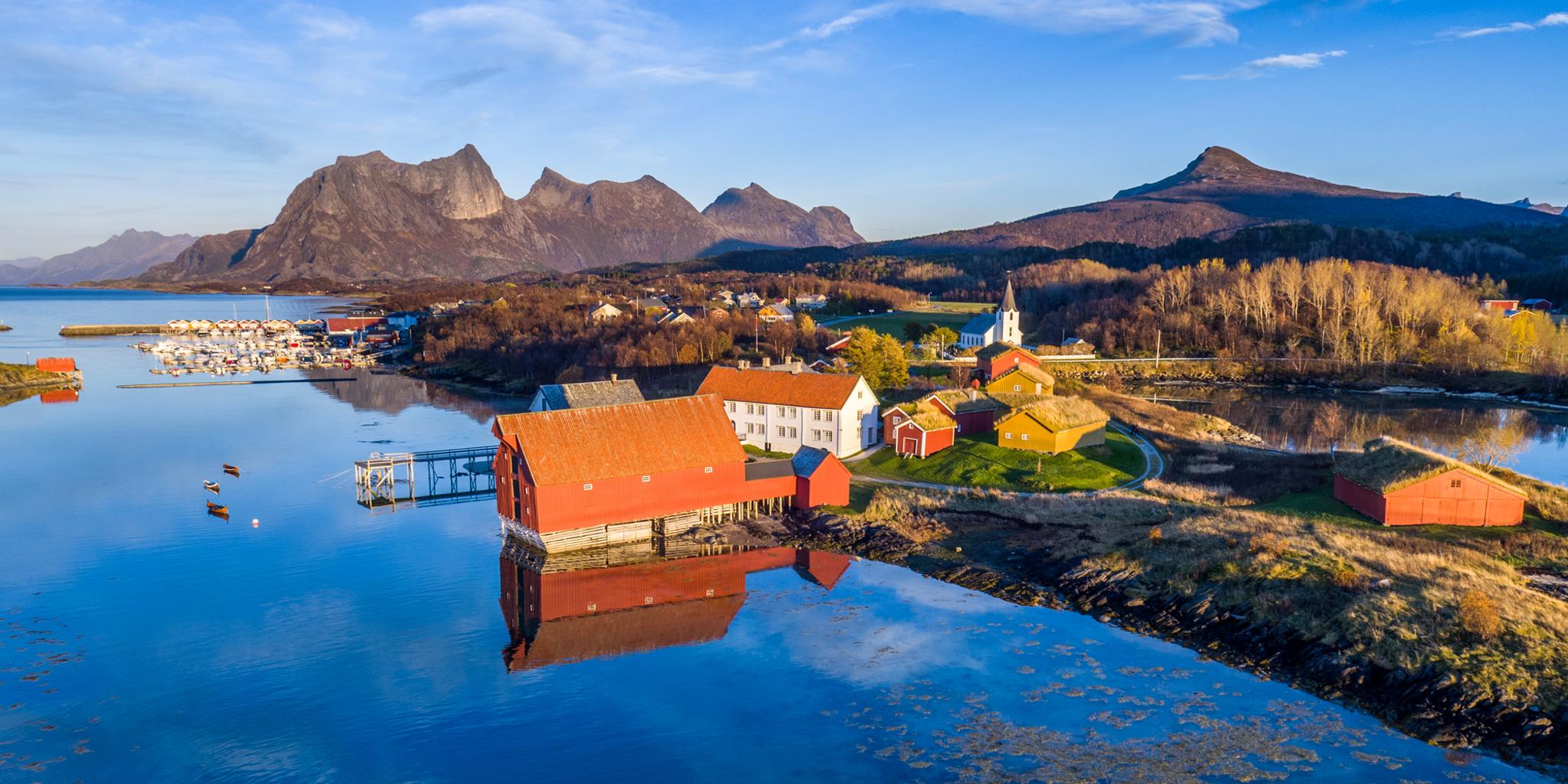 Die Landschaft von Kjerringøy in Bodø, Nordnorwegen im Sommer