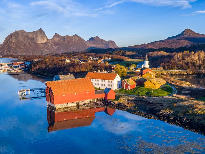 Den gamle handelsstation på Kjerringøy nær Bodø, Nord-Norge