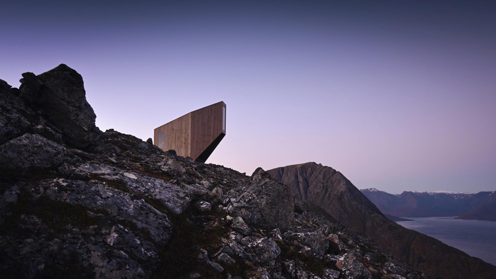 A cabin on Øksfjord Mountain in Northern Norway