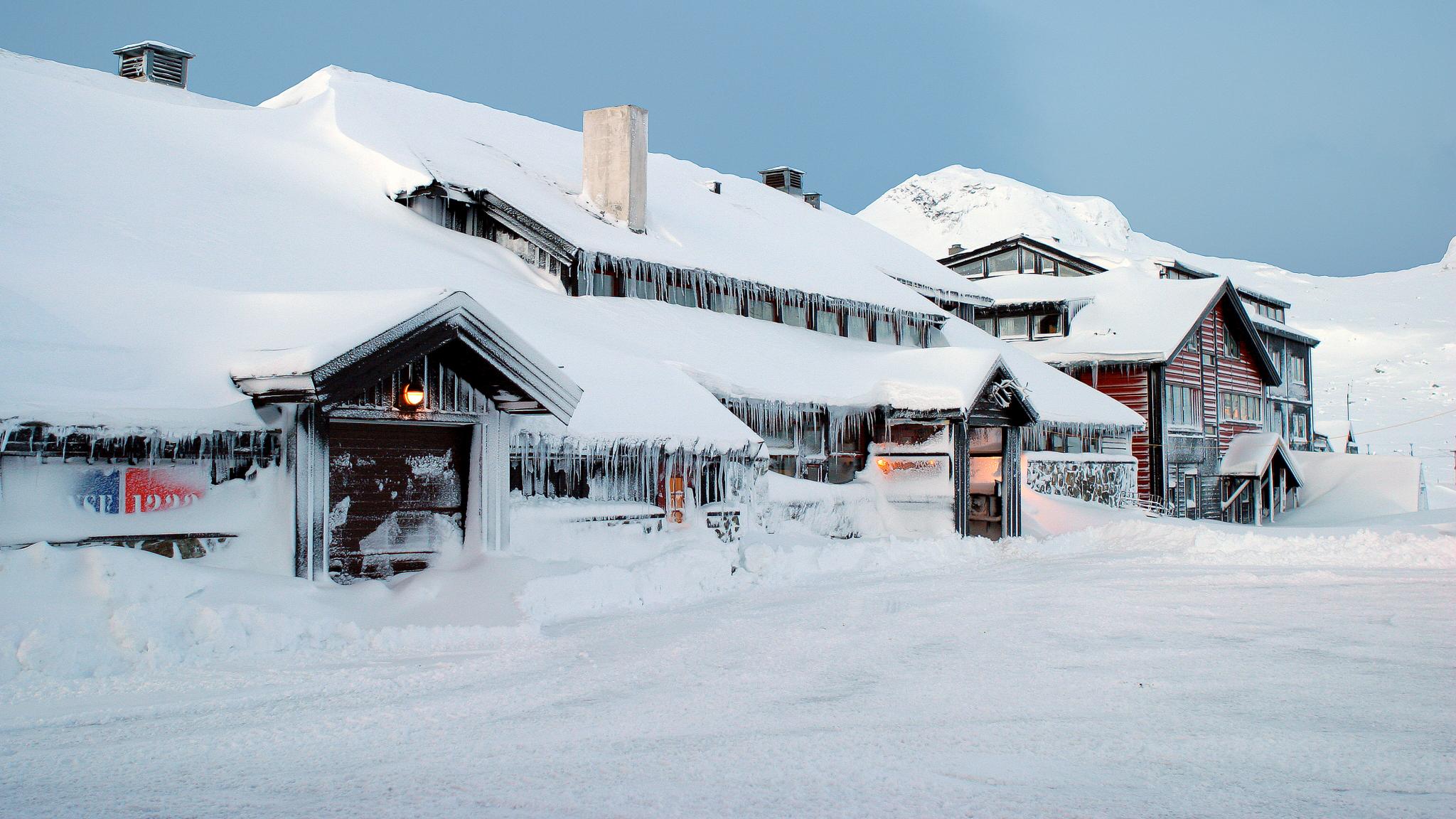 View of a snow-covered Finse 1222 hotel, Fjord Norway