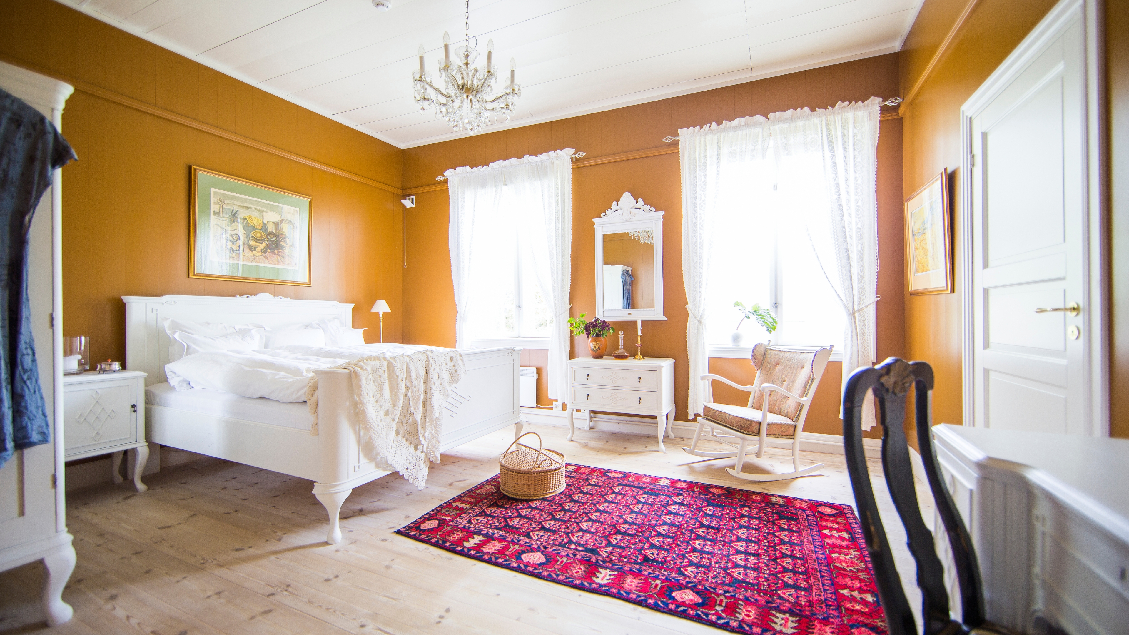 Et av rommene på Hoel Gård, Østlandet, Norge.