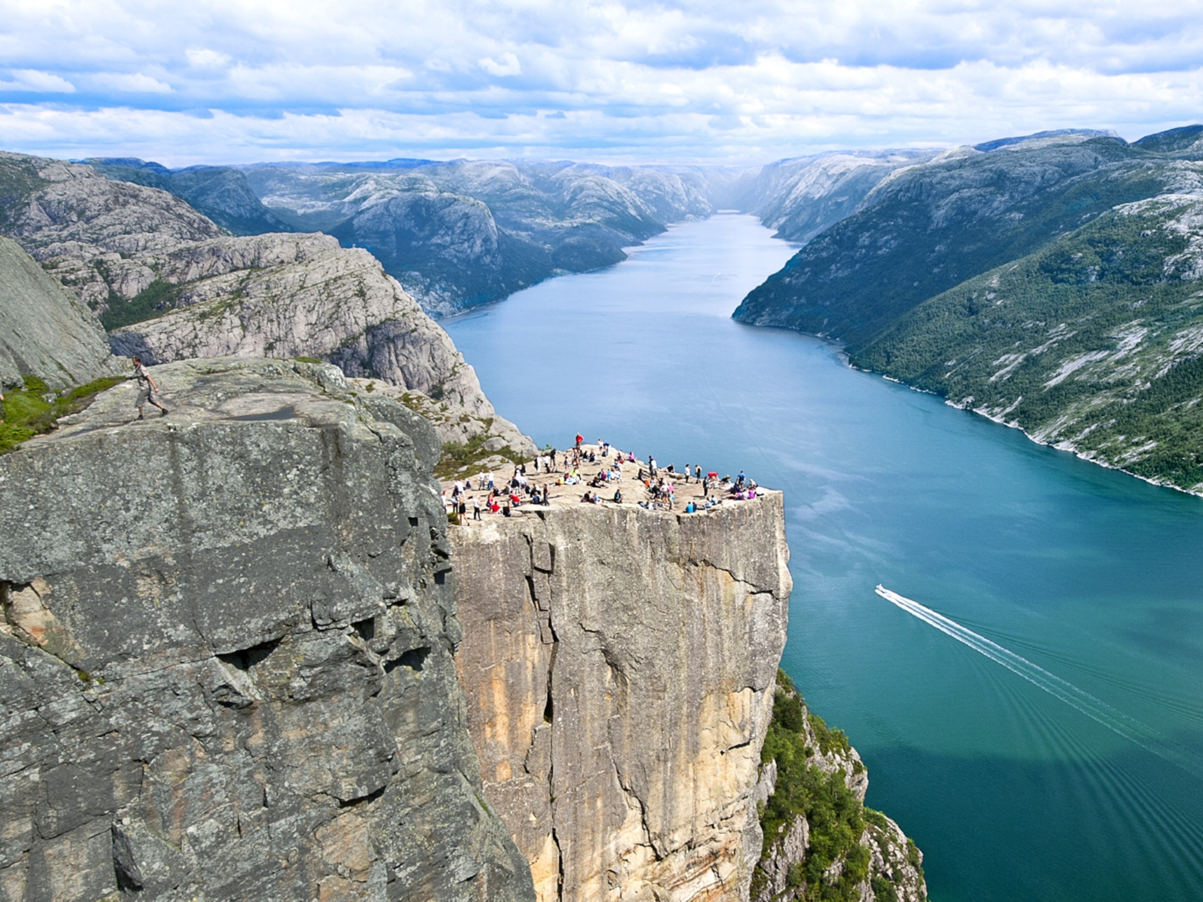 Planen Sie Ihre Reise in die Region Stavanger in Fjord Norwegen und wandern Sie auf den Preikestolen