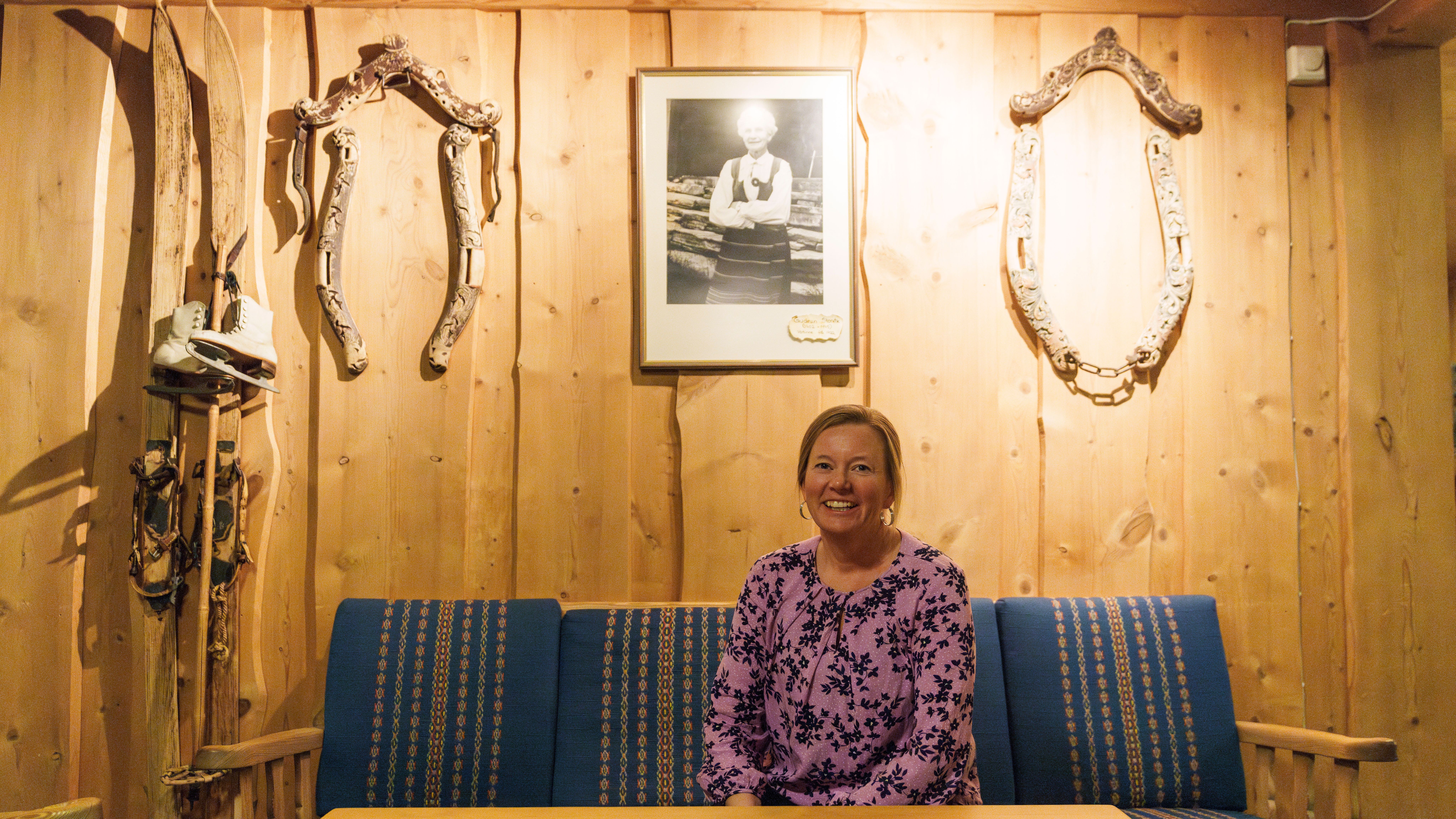 A woman at Bessheim Fjellstue