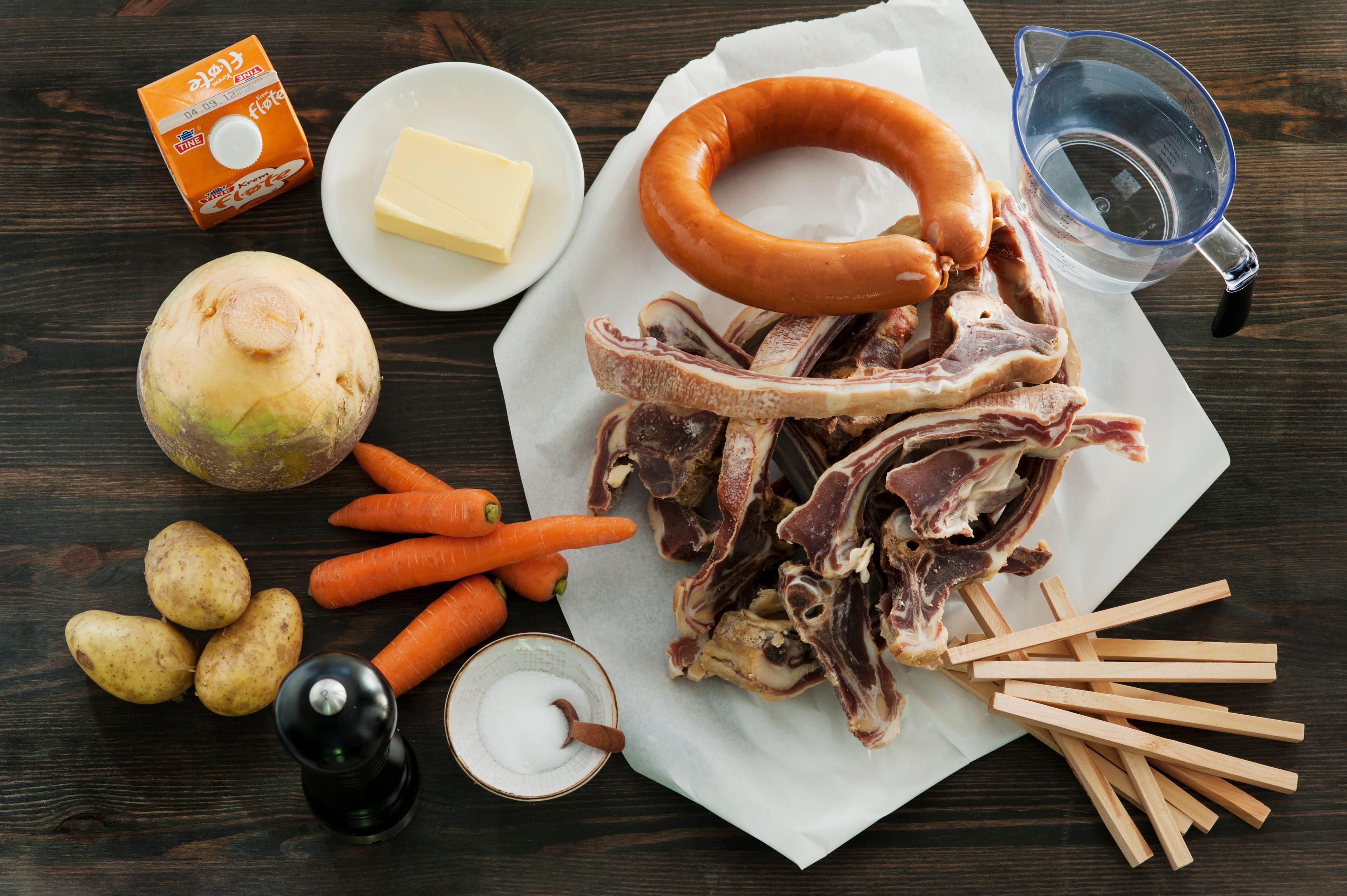 Ingredients for Pinnekjøtt (lamb ribs)
