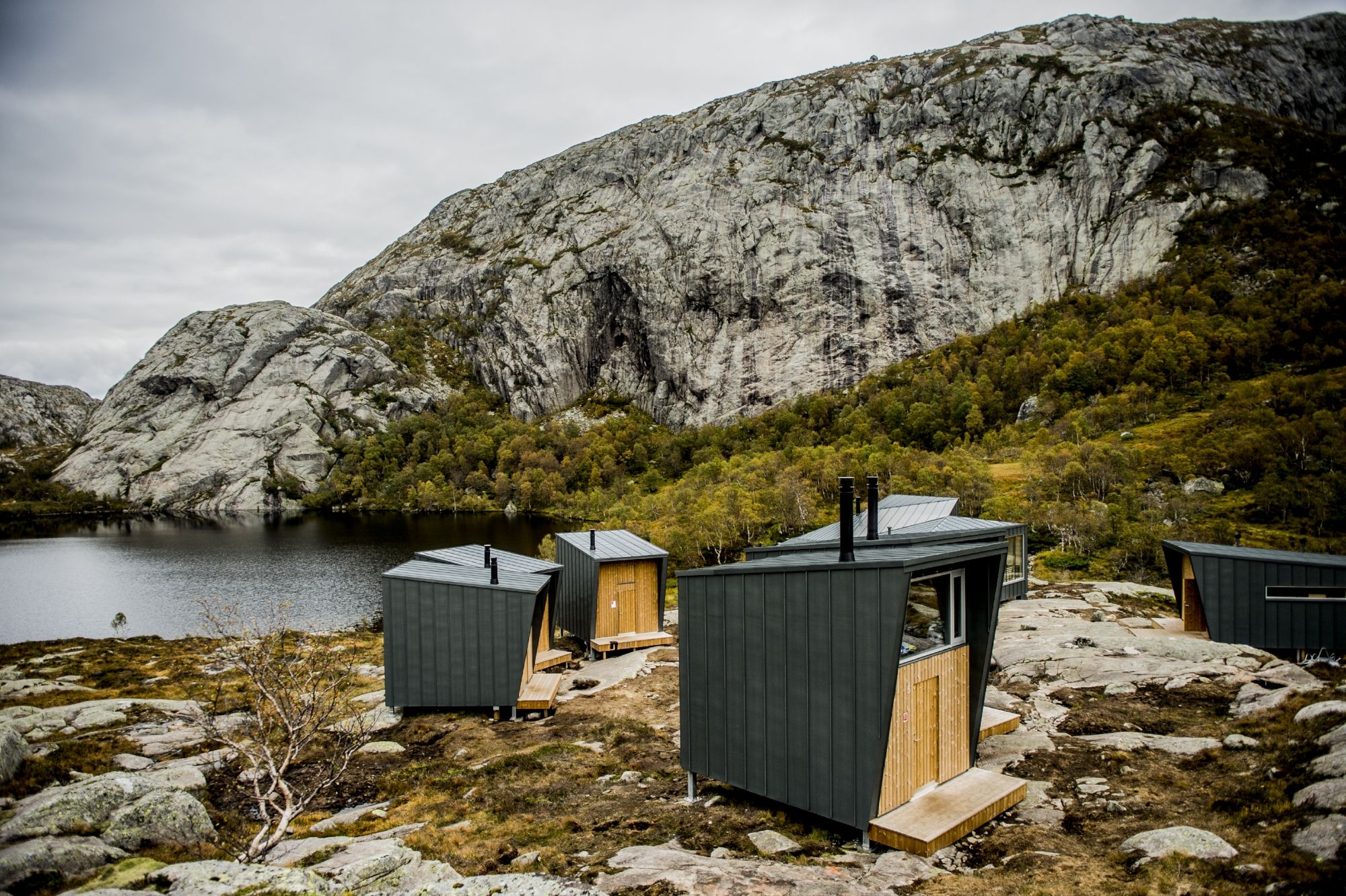 Skåpet, Frafjordheiene