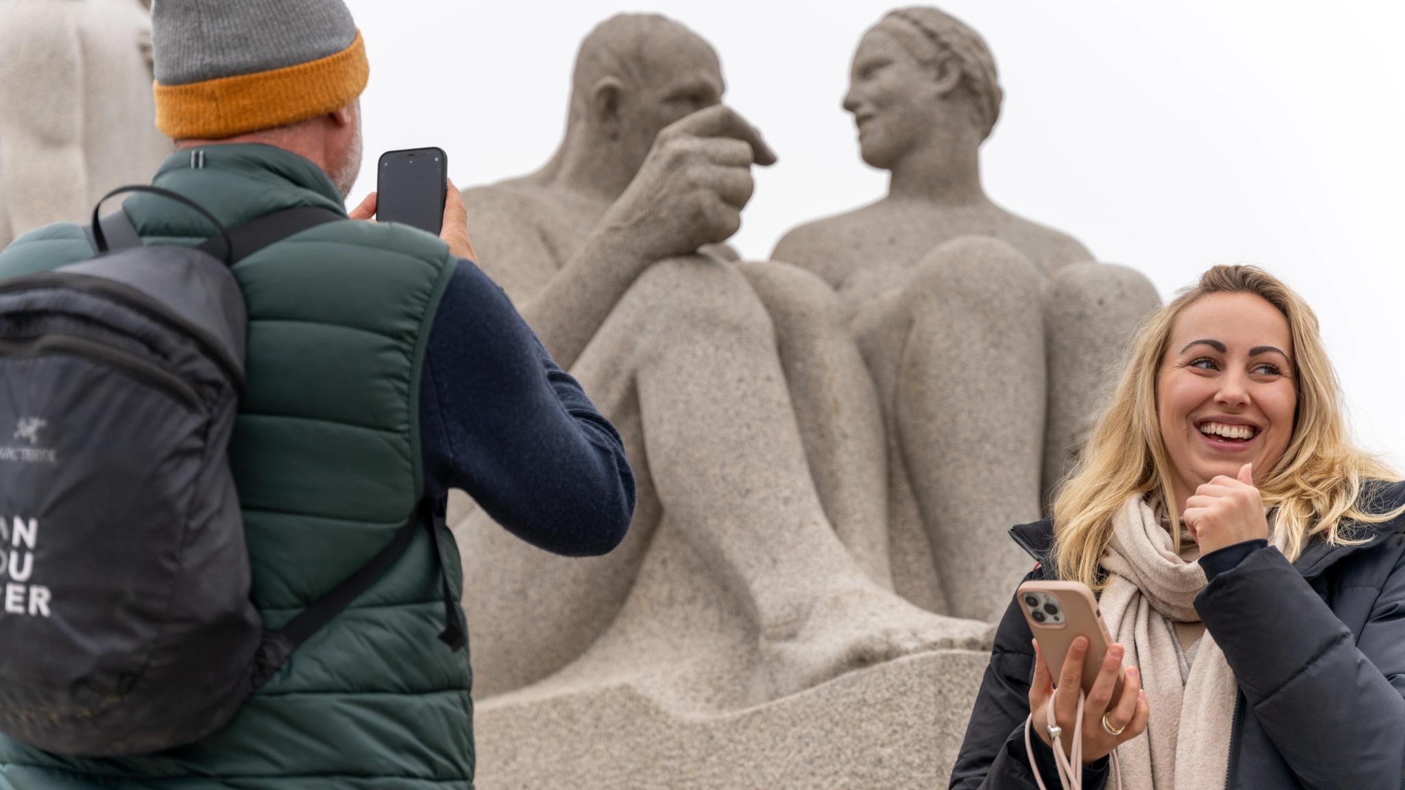 Guided tour in the Frogner park