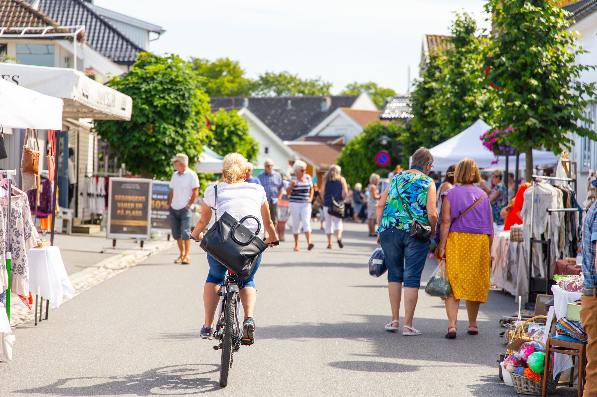 Summer in Stavern city