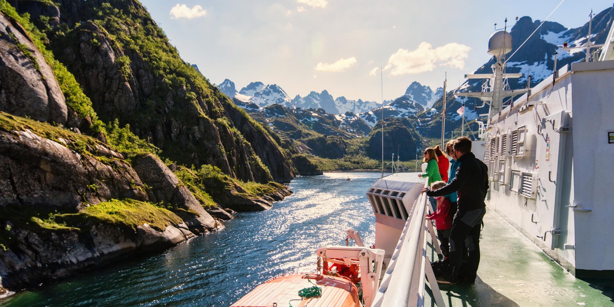 Cruising with Hurtigruten