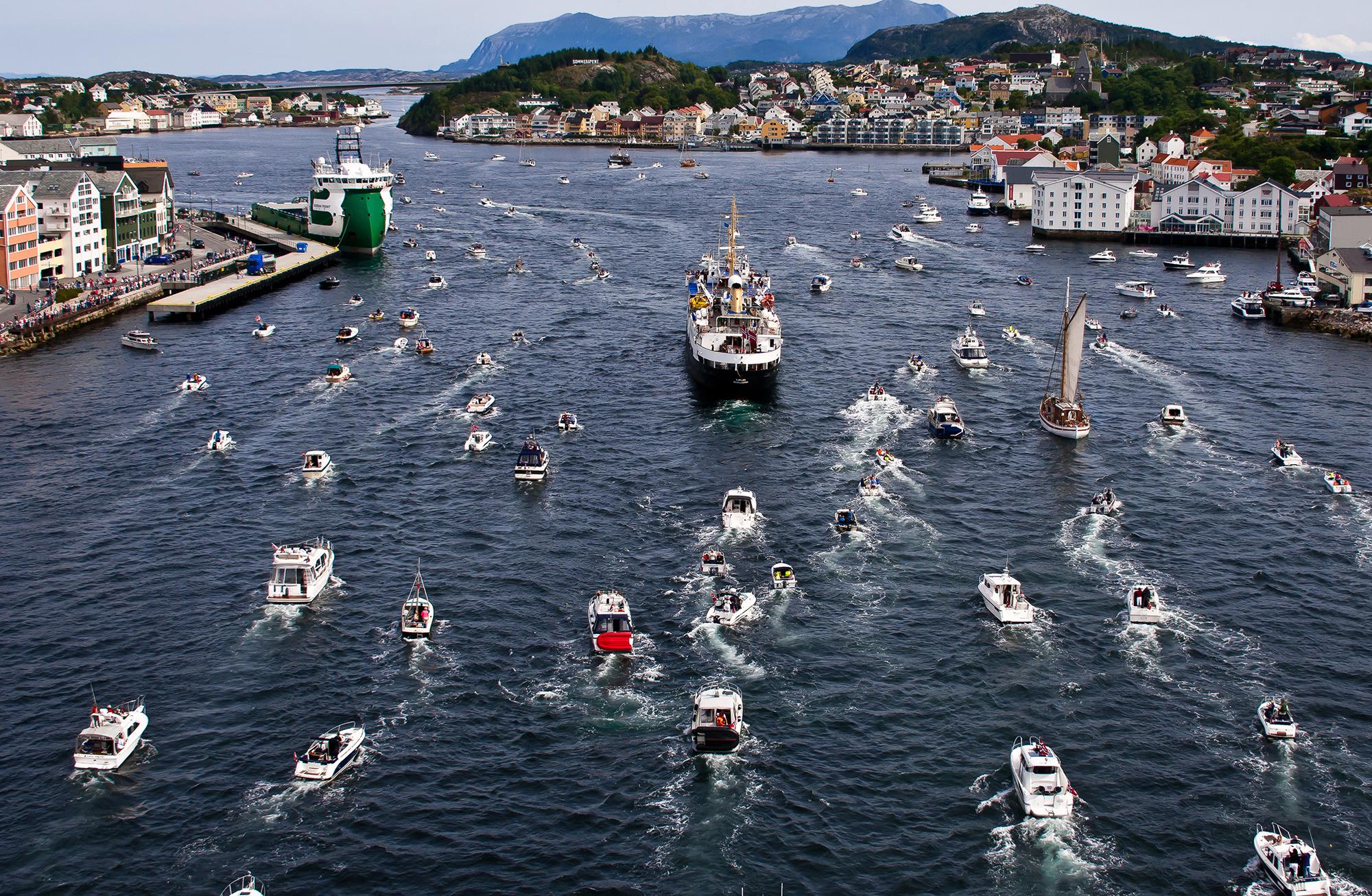 Kristiansund | Sundbåten, clipfish and The Atlantic Road