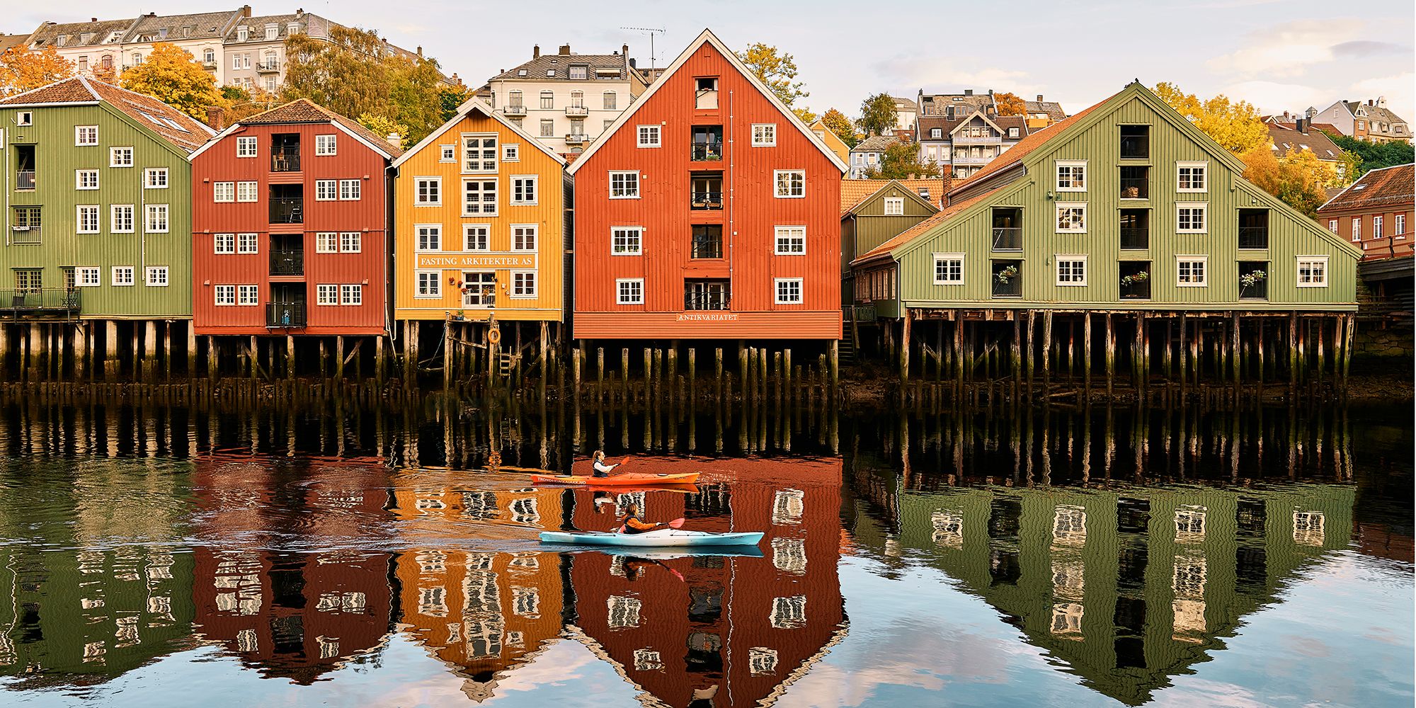 Plan your trip to Trondheim in Trøndelag and go kayaking on River Nidelva