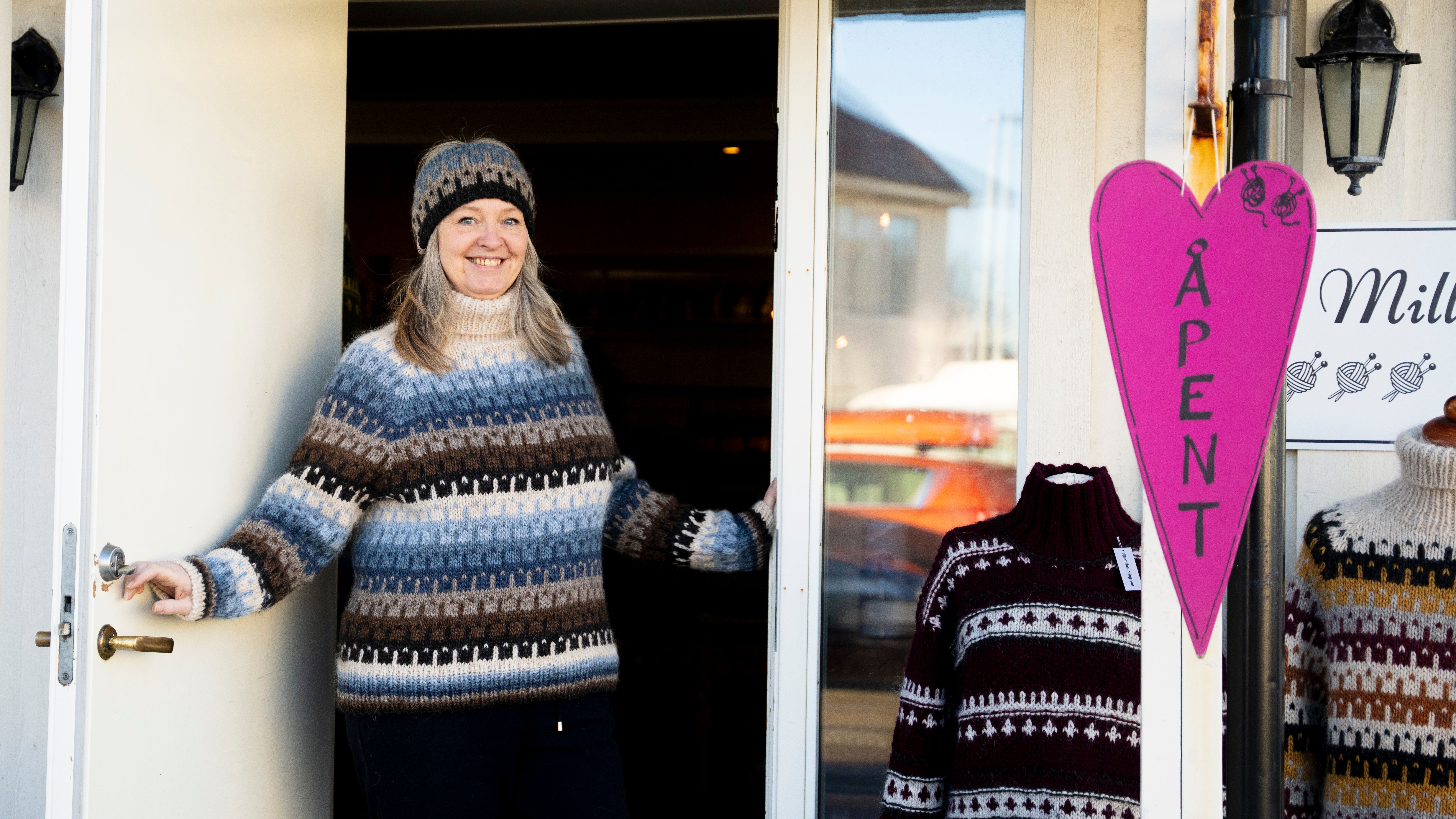 Woman wearing the Henningsværgenser, Northern Norway