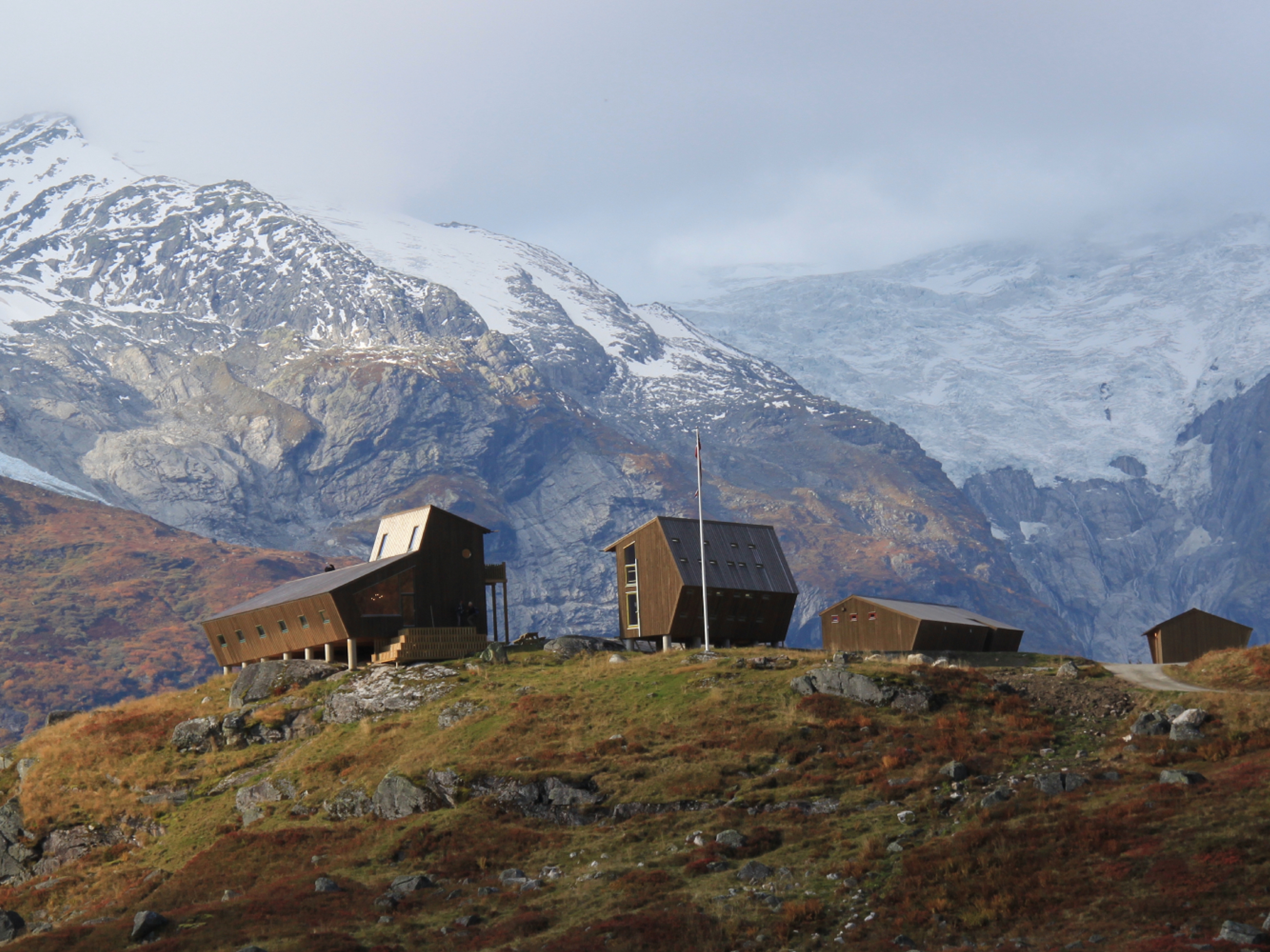Tungestølen, Luster