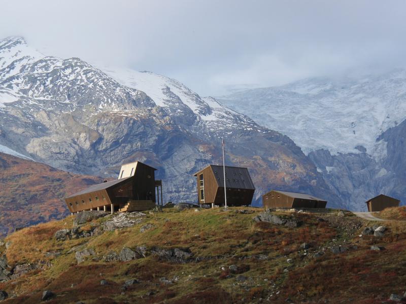 Tungestølen, Luster
