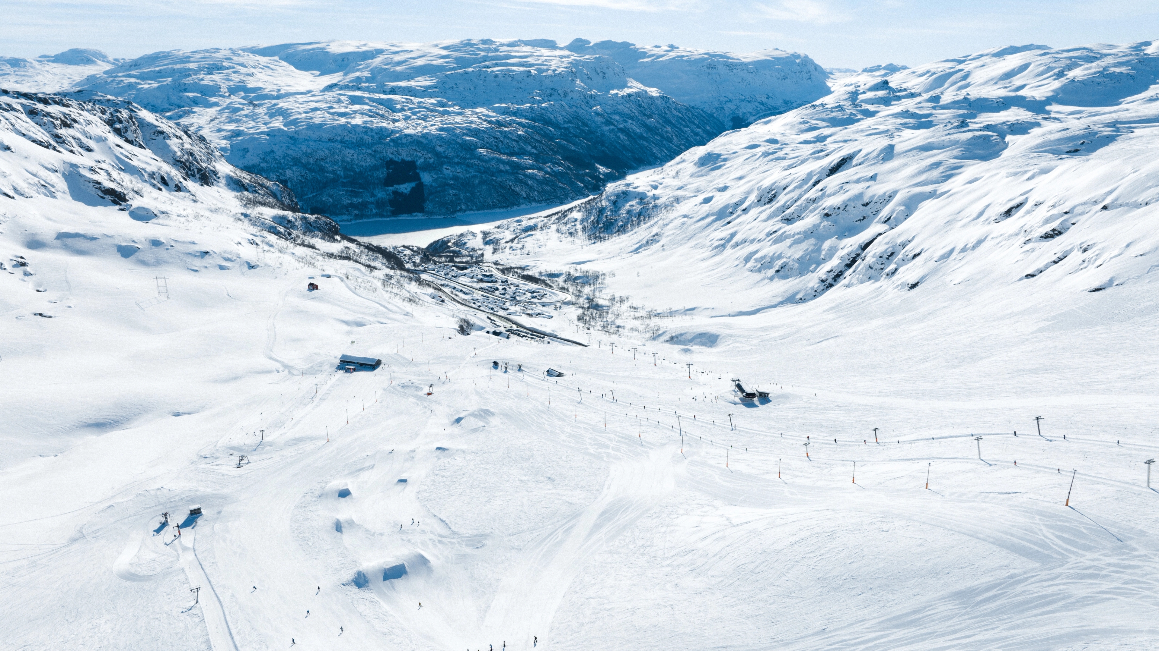 Røldal skicentre in Ullesvang municipality