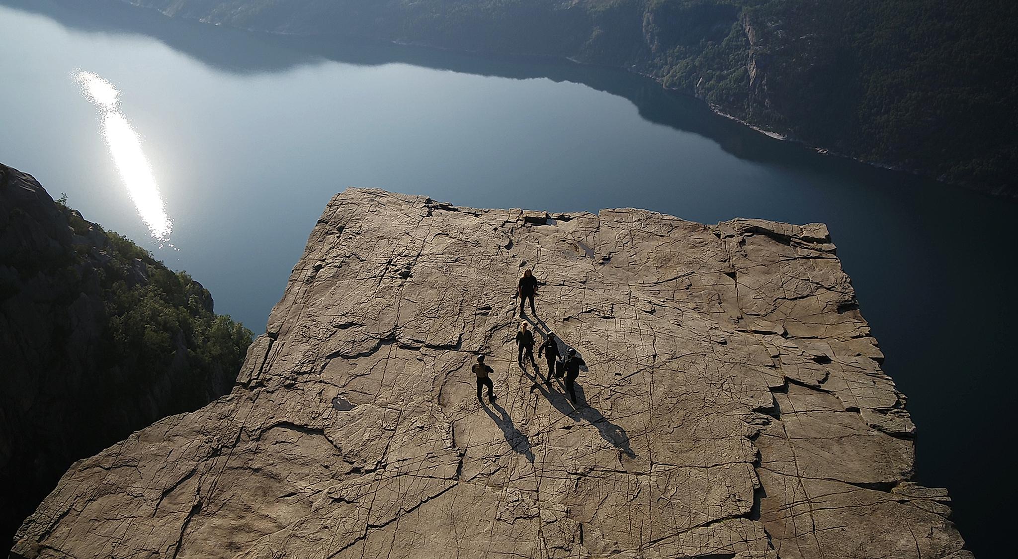 Mission: Preikestolen in Fjord Norway