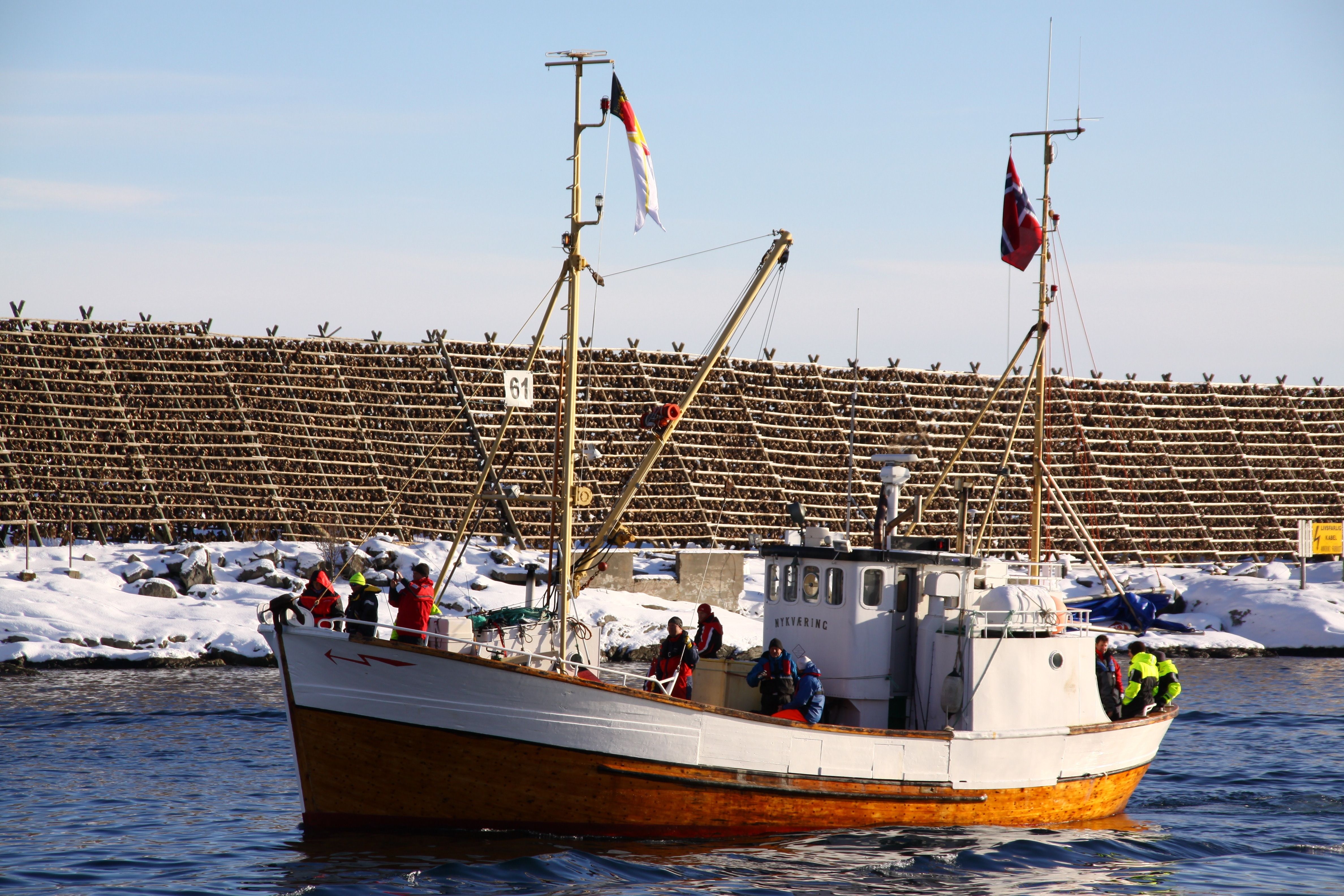 En fiskebåt som er med i VM i skreifiske i Lofoten i Nord-Norge