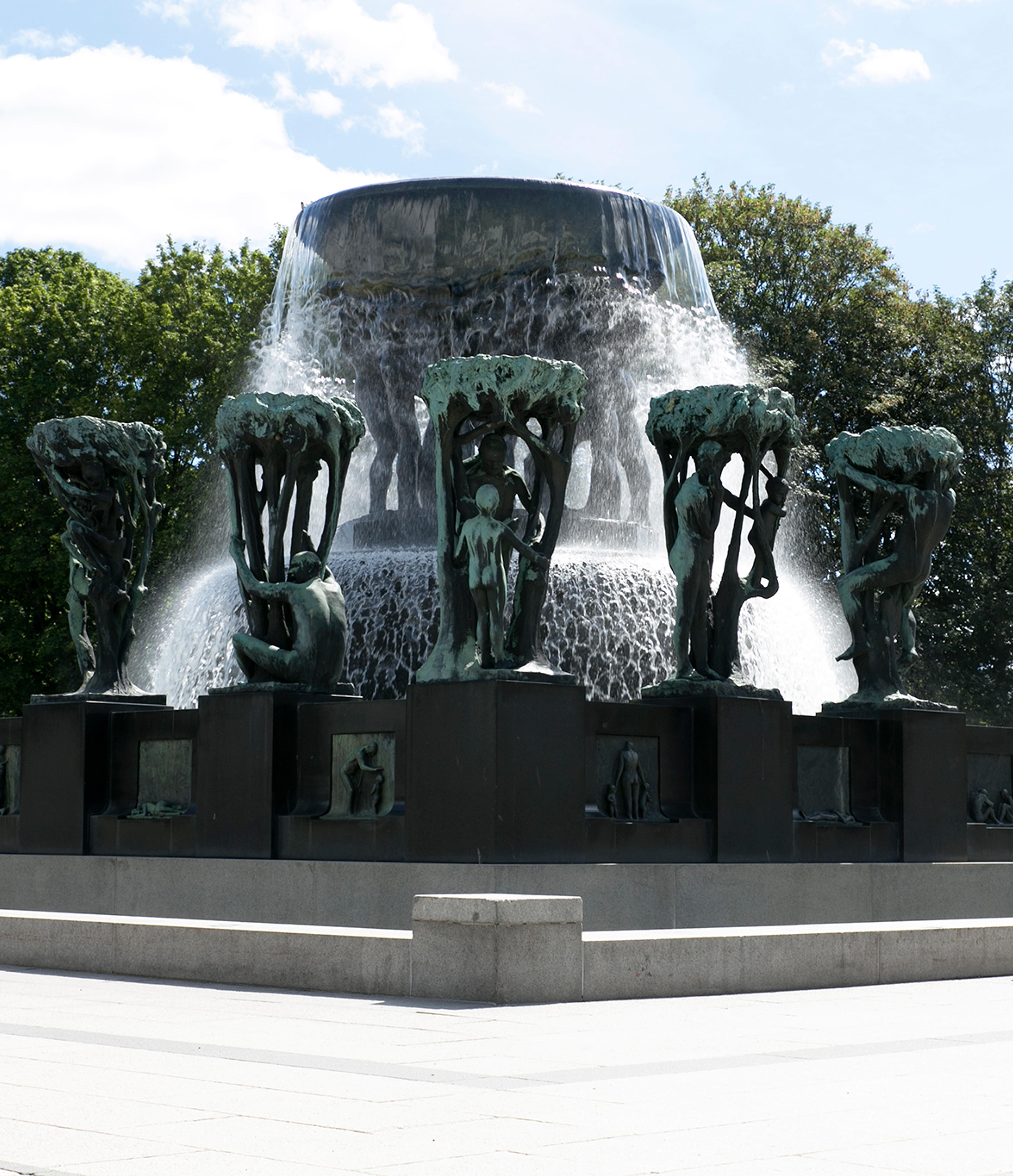 The fountain in the Vigeland Park in Oslo