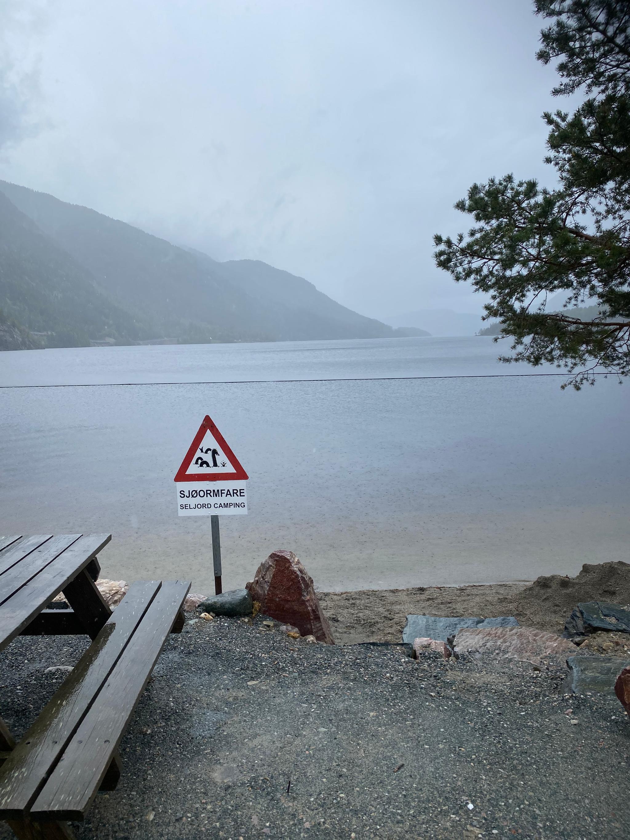 Norrish Rd Sign Norwegian road signs