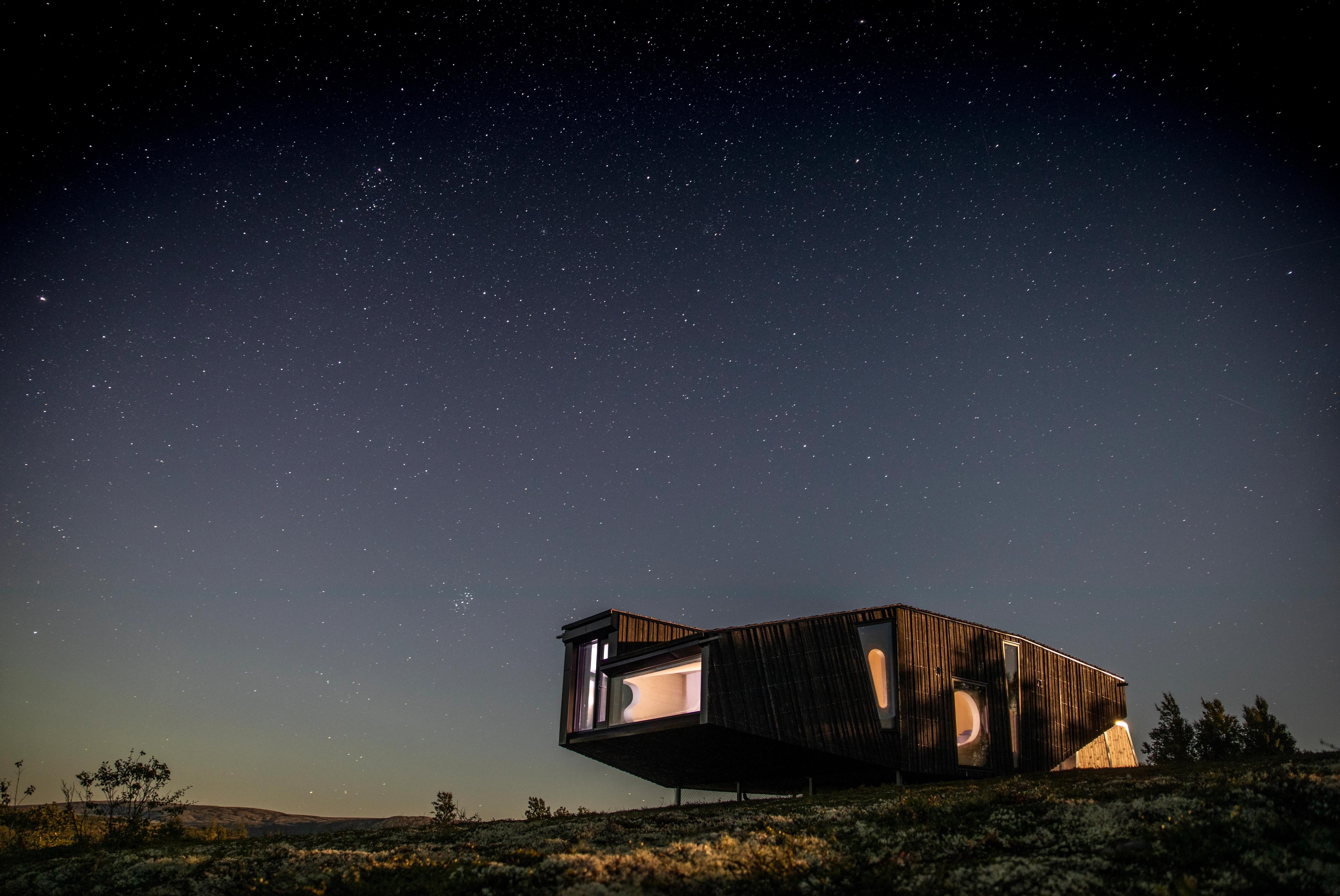The UFO-cabin in Hessdalen by night