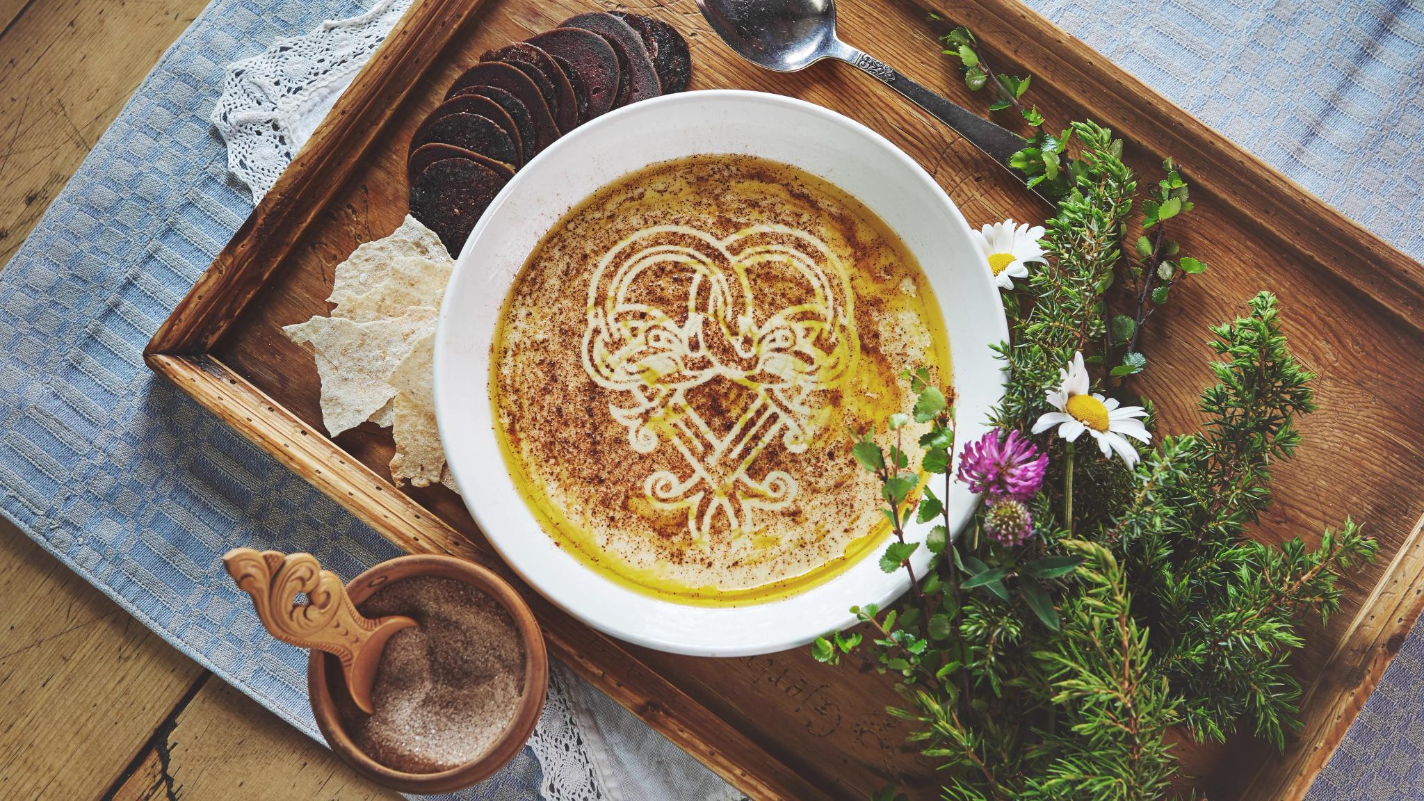 A delicate plate of sour cream porridge, rømmegrøt, from Vasetstølen in Valdres