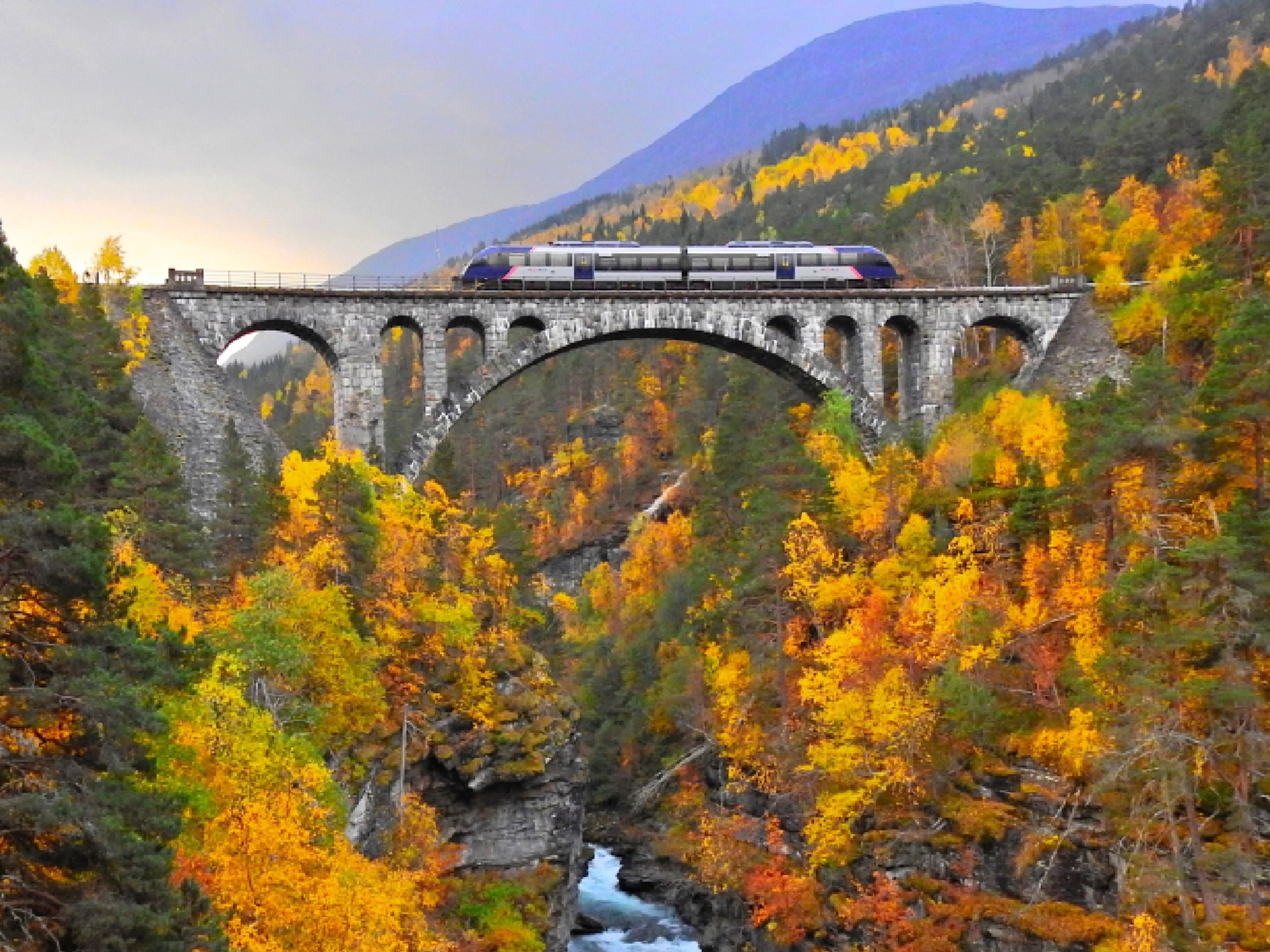 The Rauma Railway running across the Kylling bridge