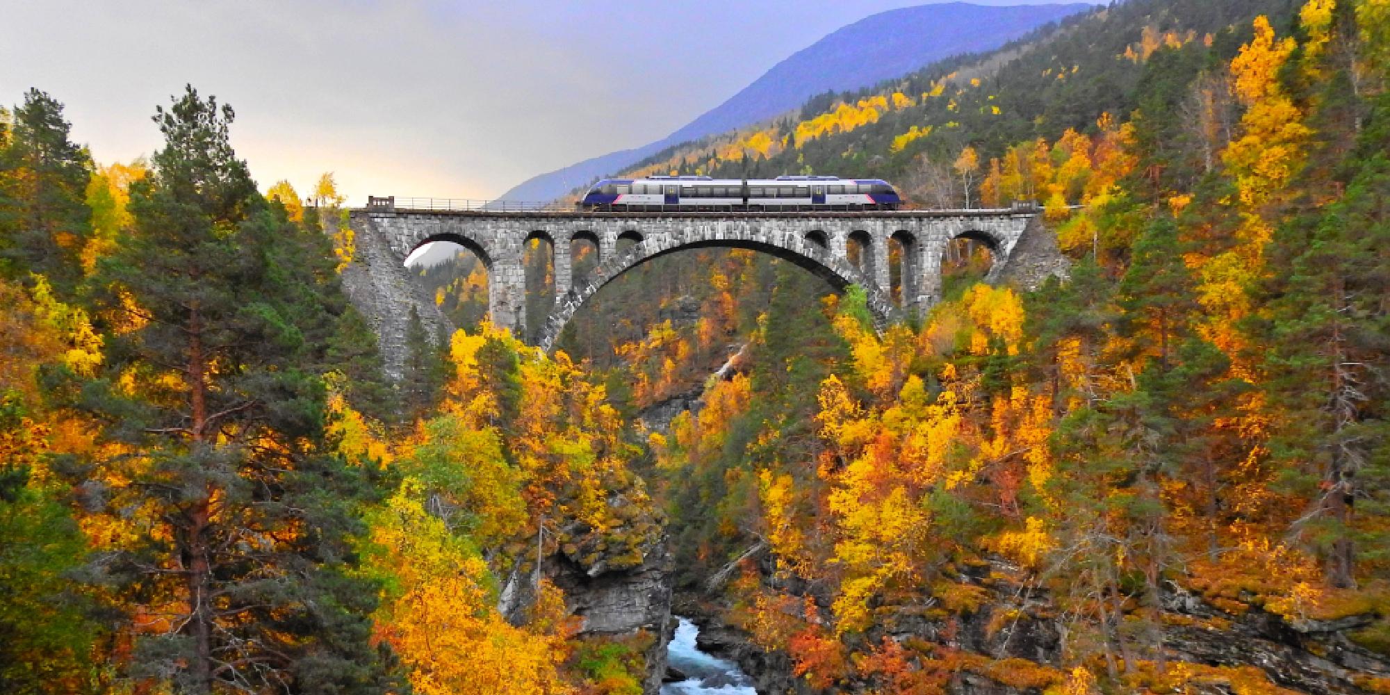 The Rauma Railway running across the Kylling bridge