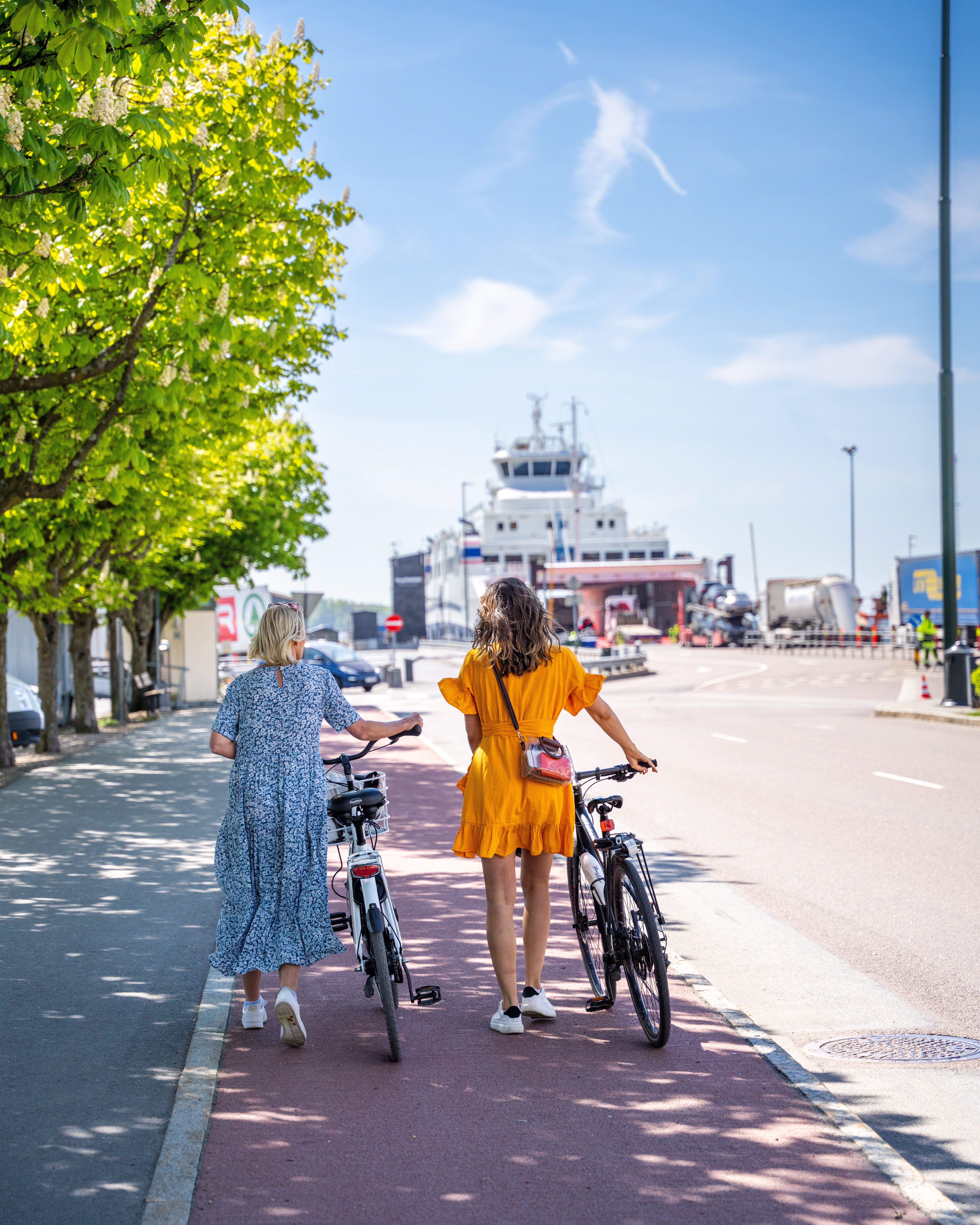 Two women embarking the Bastø Fosen ferry from Moss to Horten