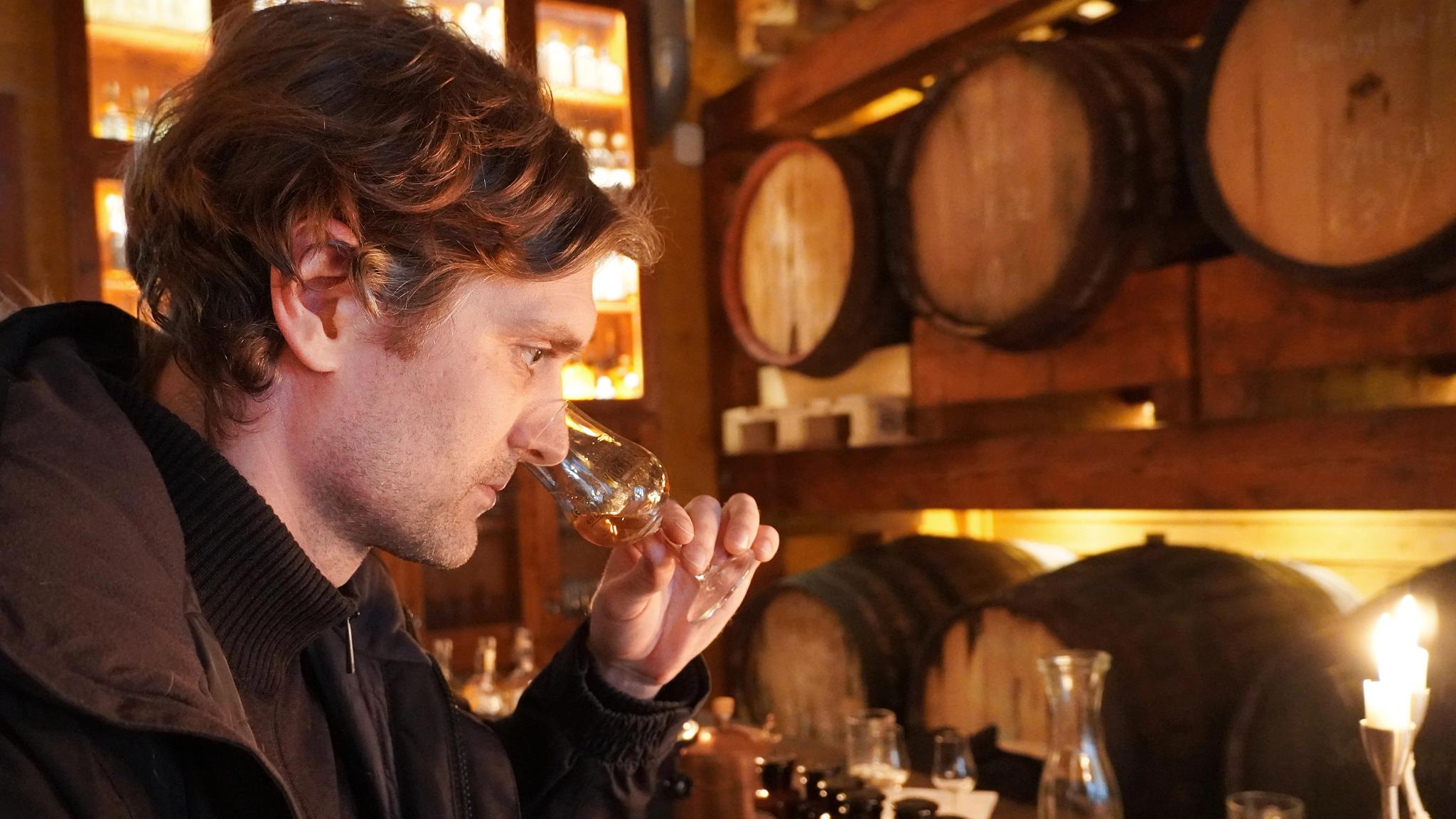 Aqyavit tasting at Inderøy Brenneri in Trøndelag