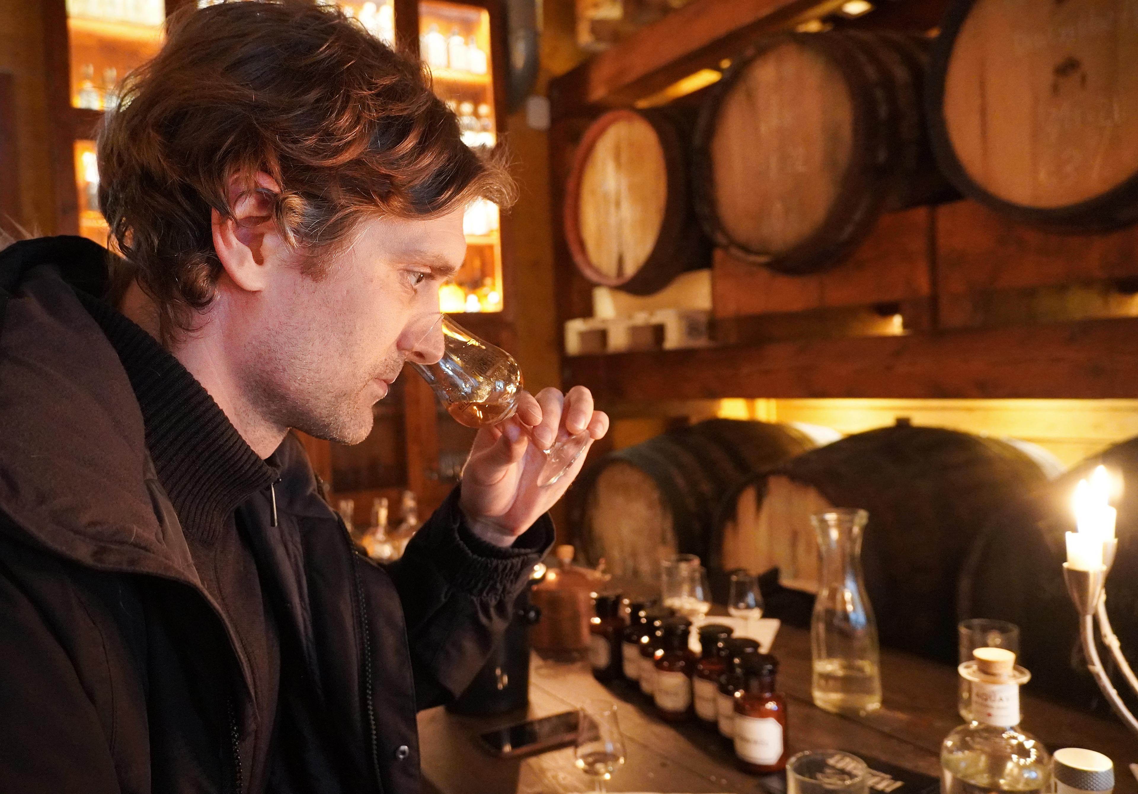 Aqyavit tasting at Inderøy Brenneri in Trøndelag