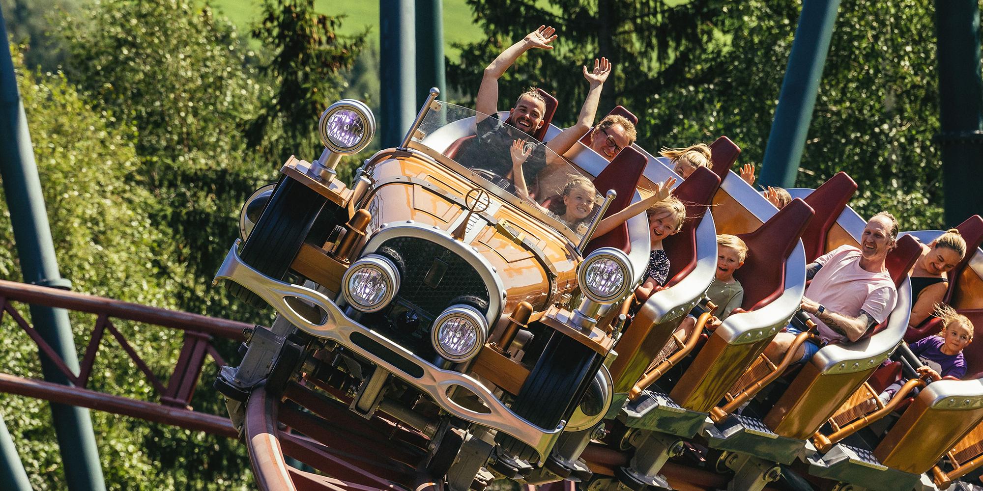 Families riding a rollercoaster in Hunderfossen.
