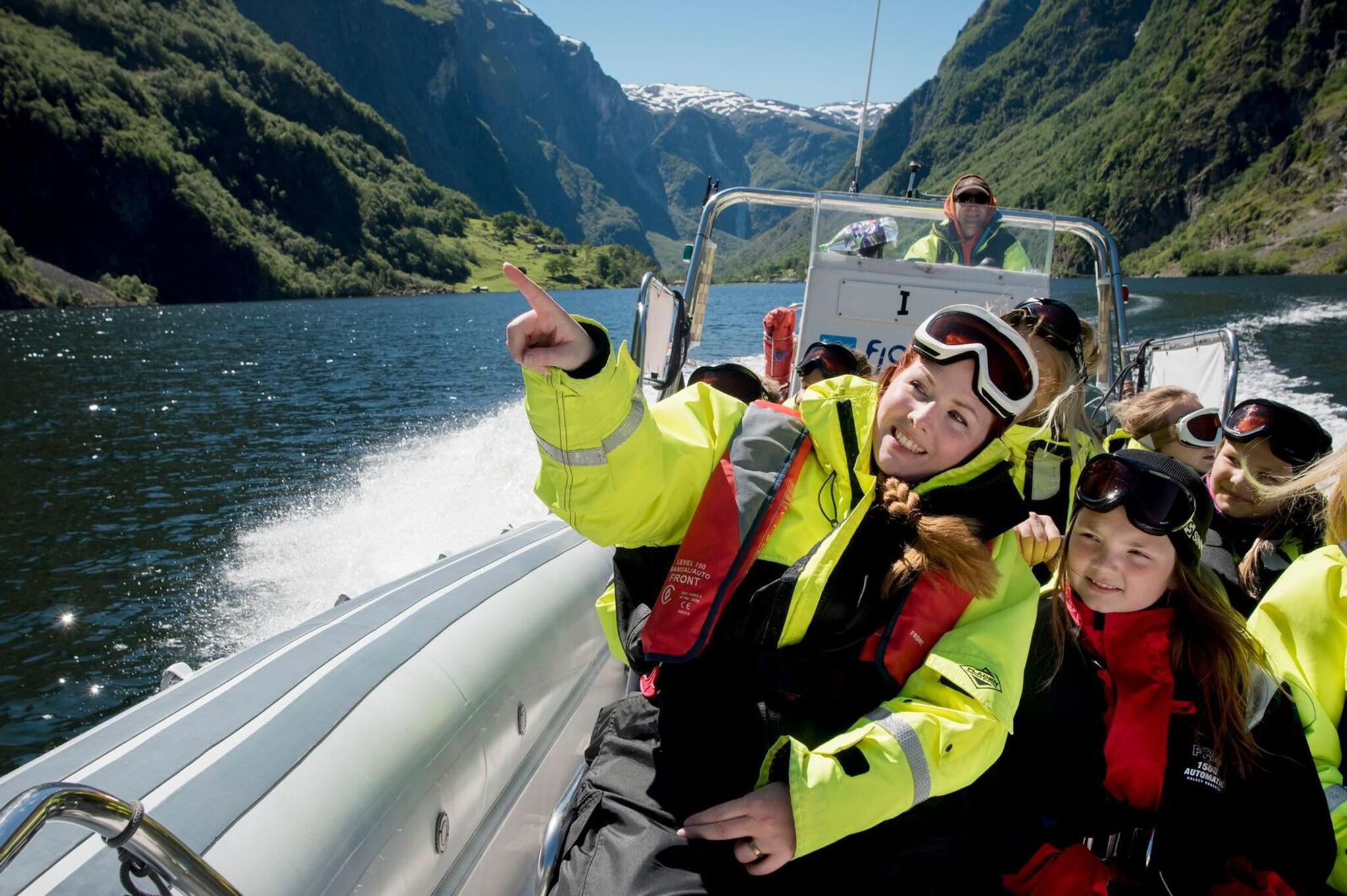 FGS-Fjordsafari - Authentic Scandinavia