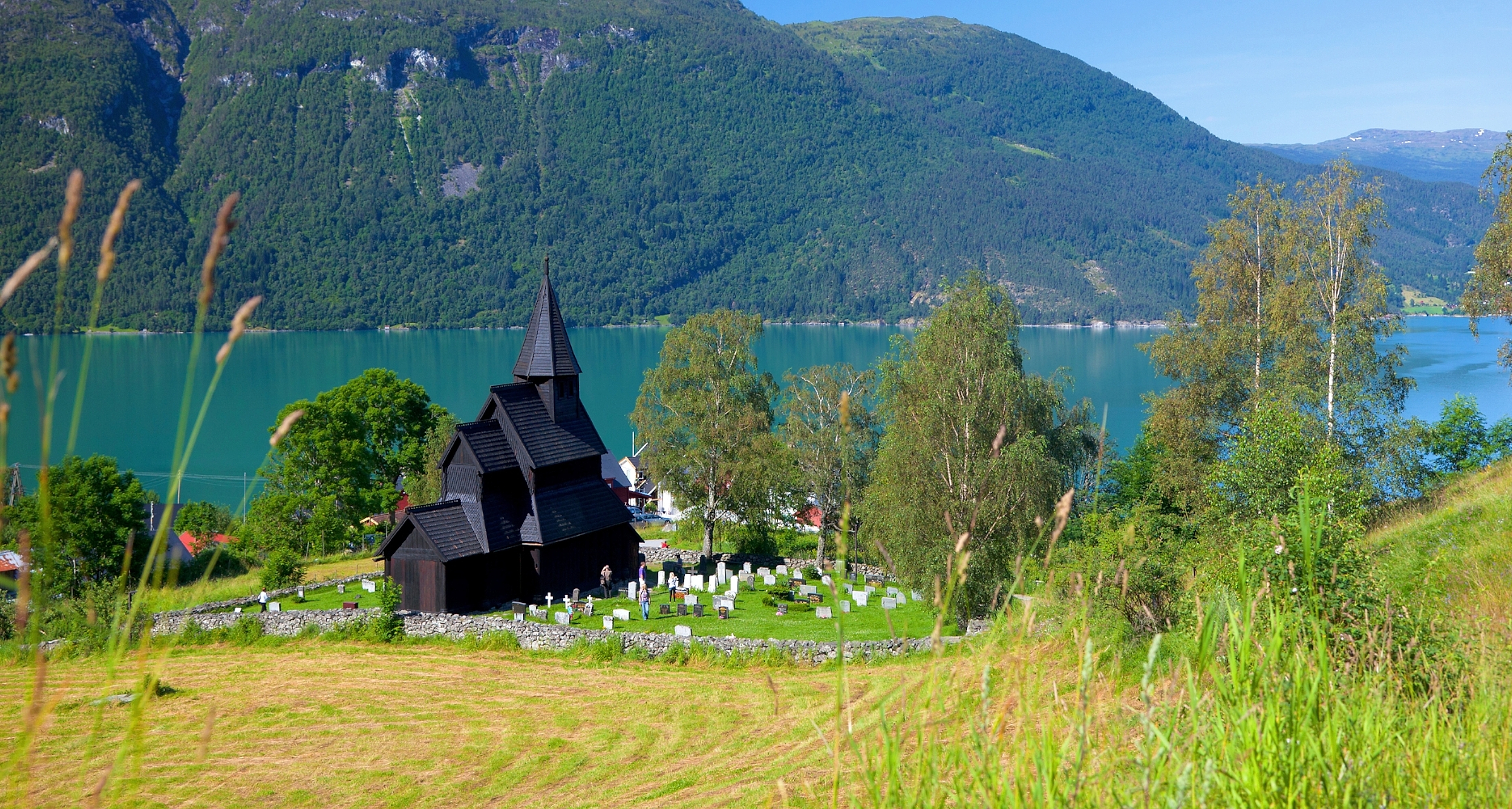 Urnes stavkirke, Luster