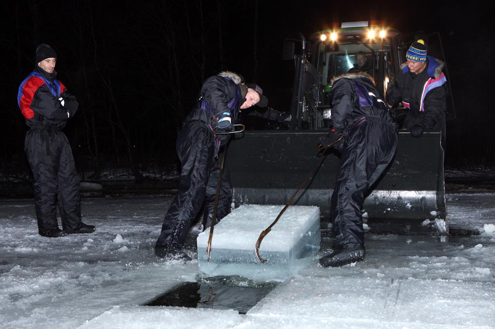 Employees of PROGROUP help building the Sorrisniva Igloo Hotel in Alta, Northern Norway