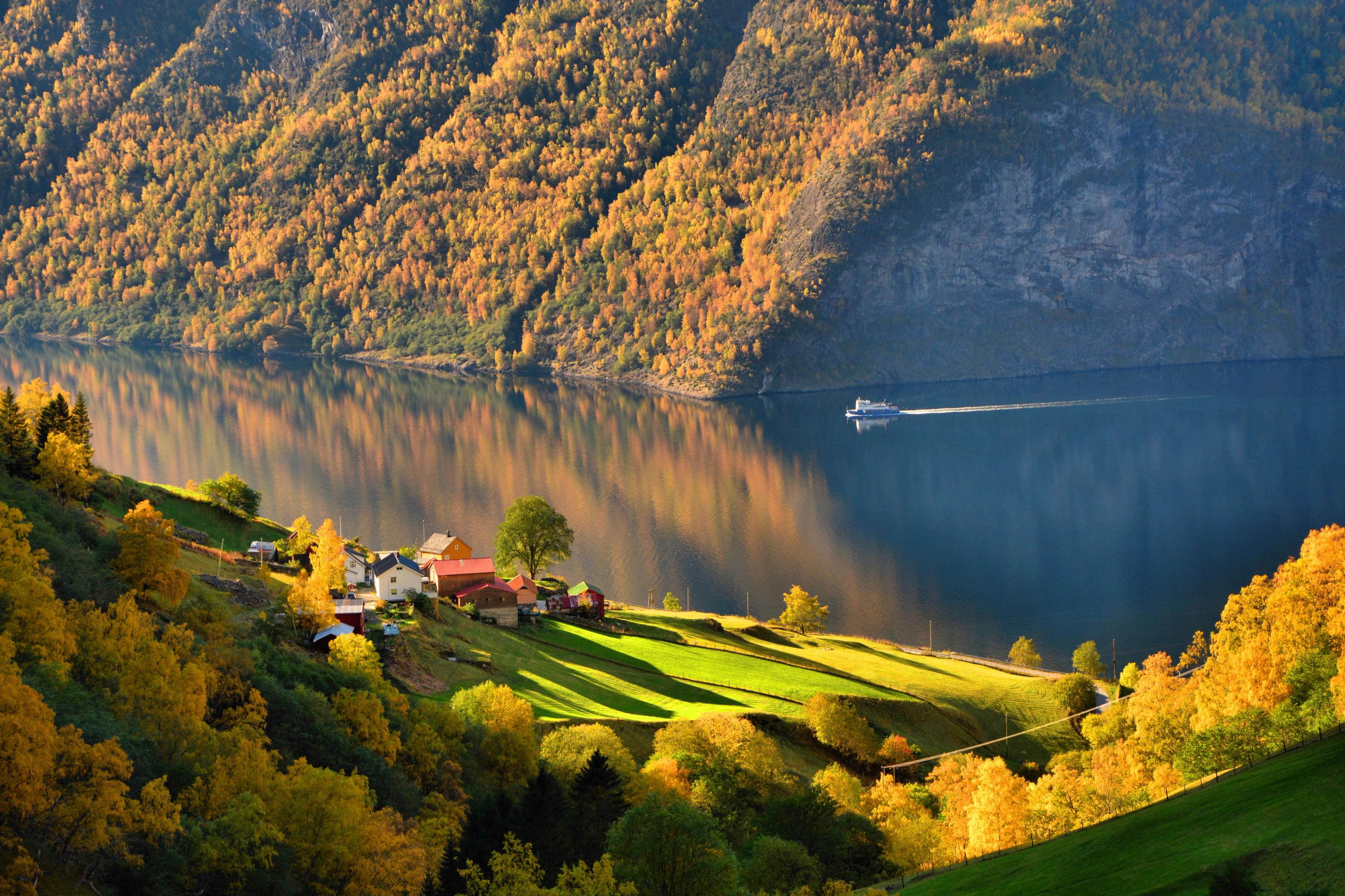 A wonderful autumn experience by the Aurlandsfjord - a fjord landscape in autumn colours