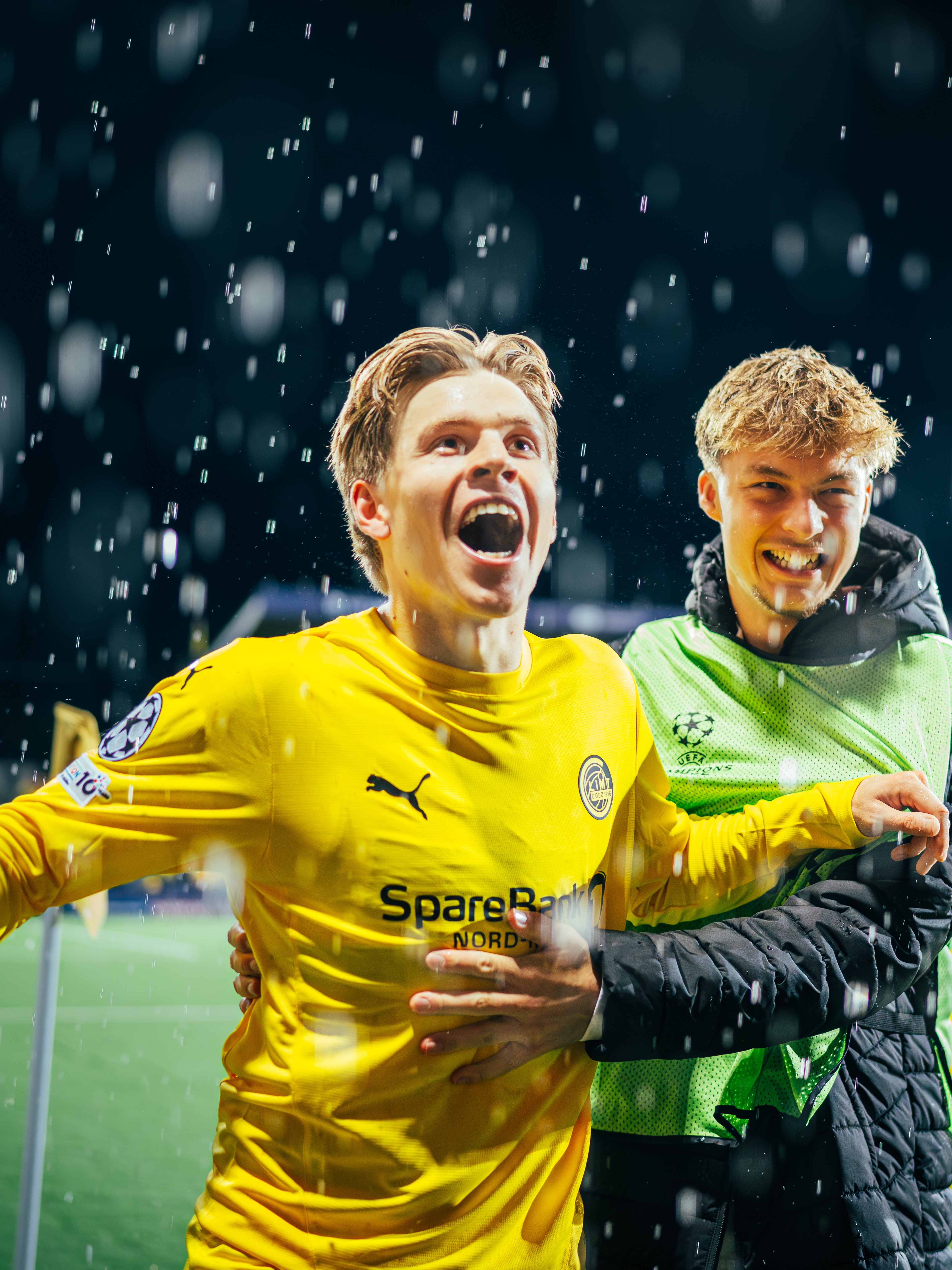 A football player celebrating at Aspmyra in Bodø.