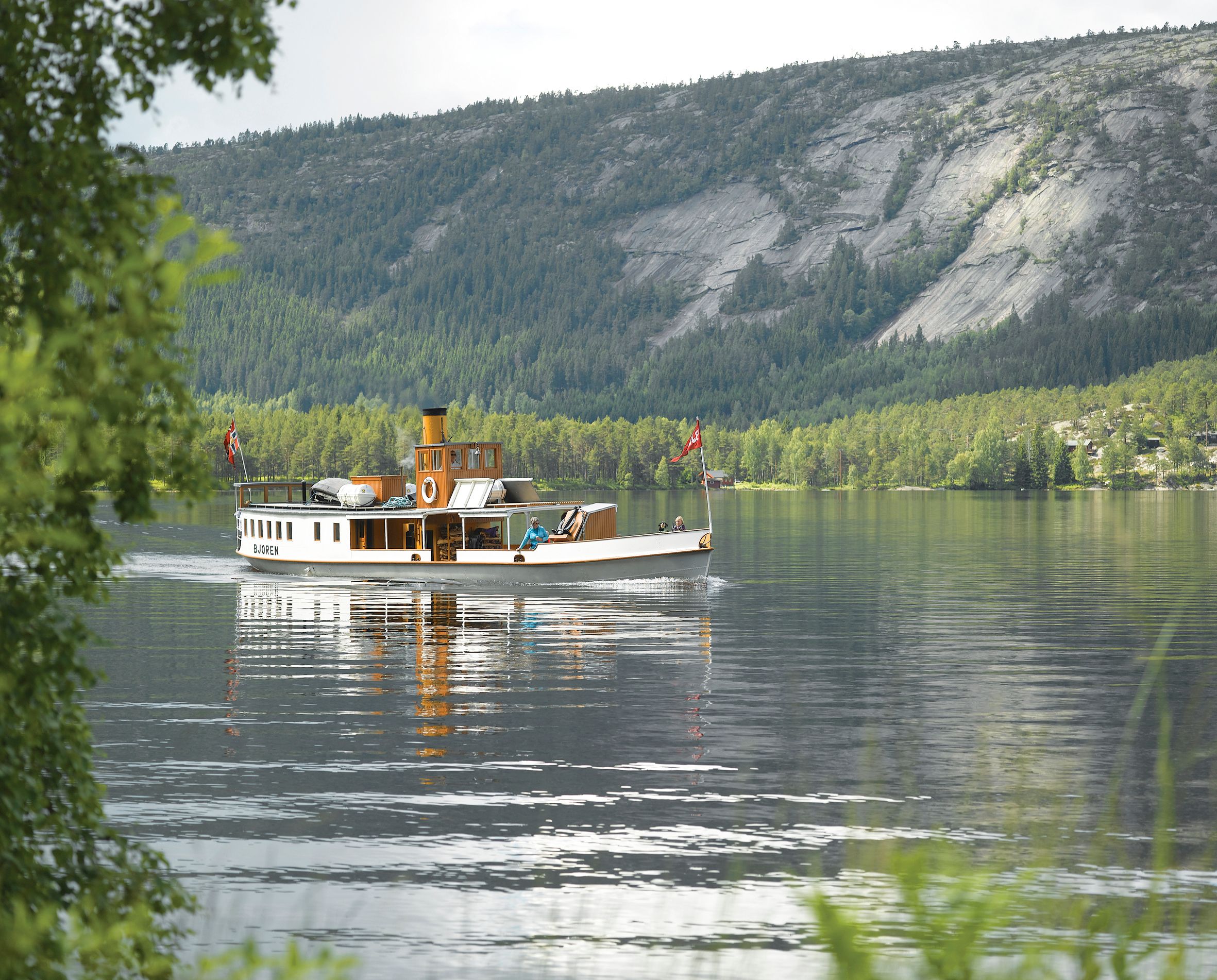 Dampbåten Bjoren på Byglandsfjorden i Setesdal på Sørlandet.