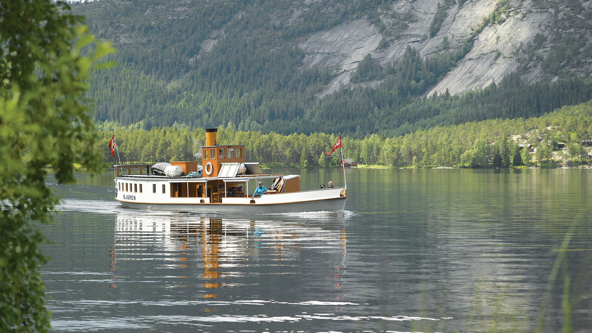 The steamship Bjoren at the Byglandsfjord in Setesdal, Southern Norway