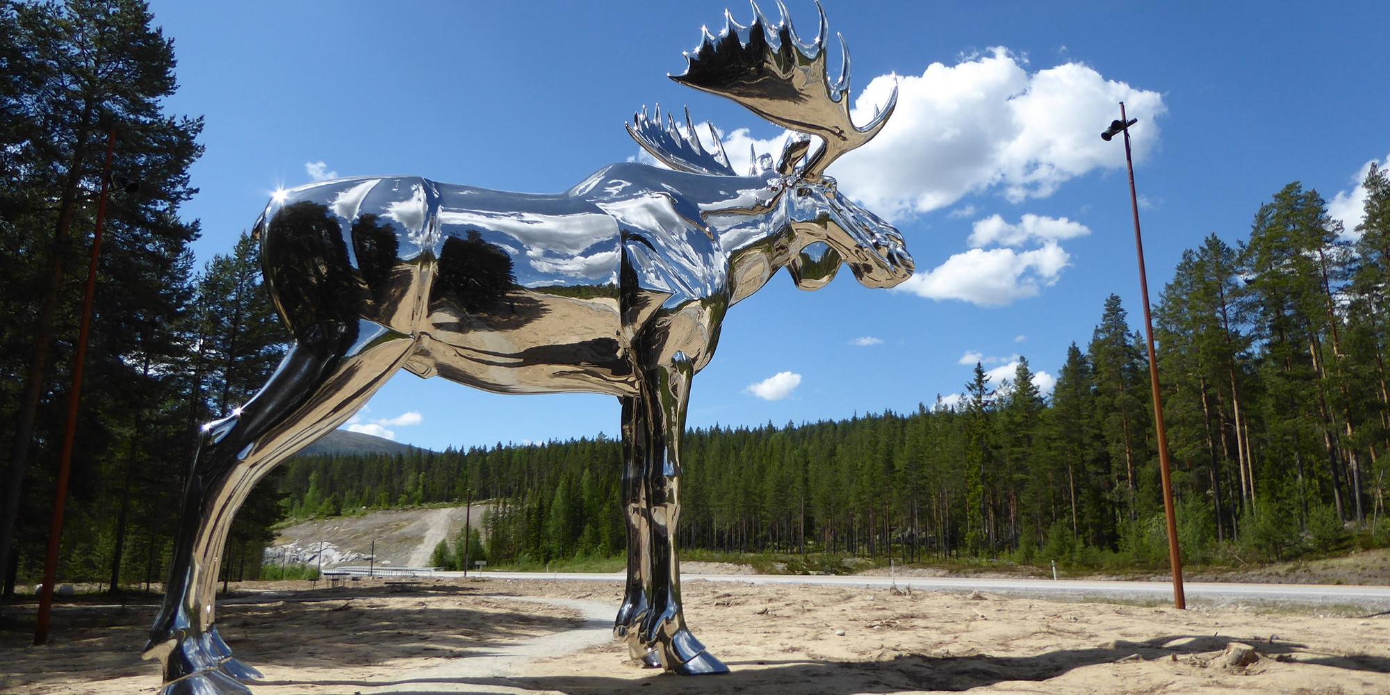 The statue Storelgen (The Big Elk) at Bjøråa rest area in Eastern Norway