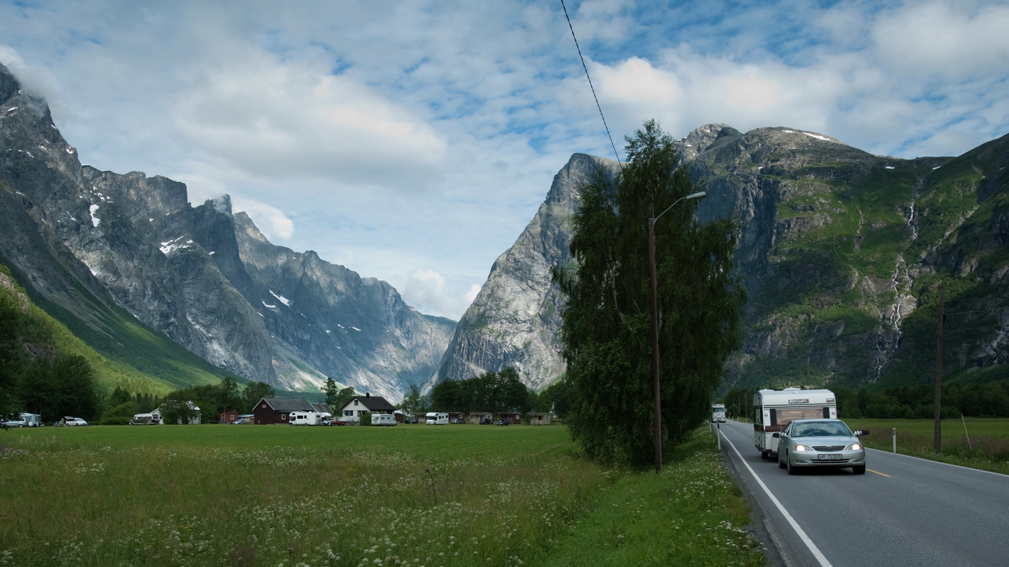 Trollveggen Camping, einer der 10 besten Campingplätze Norwegens für Wohnwagen und Wohnmobile