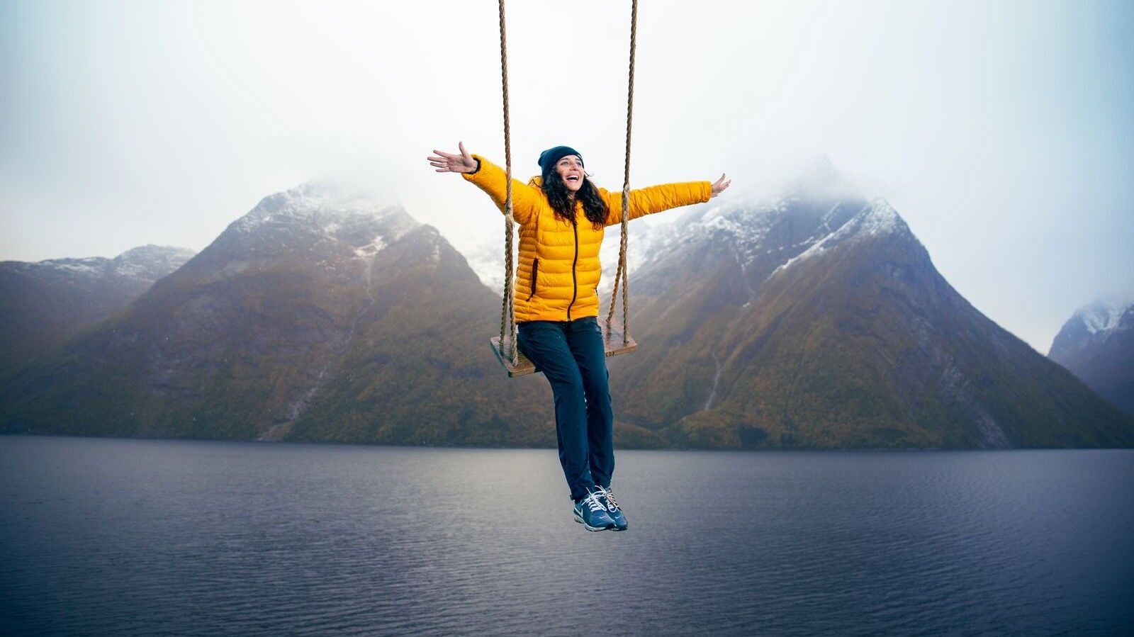 Swing in Hjørundfjorden