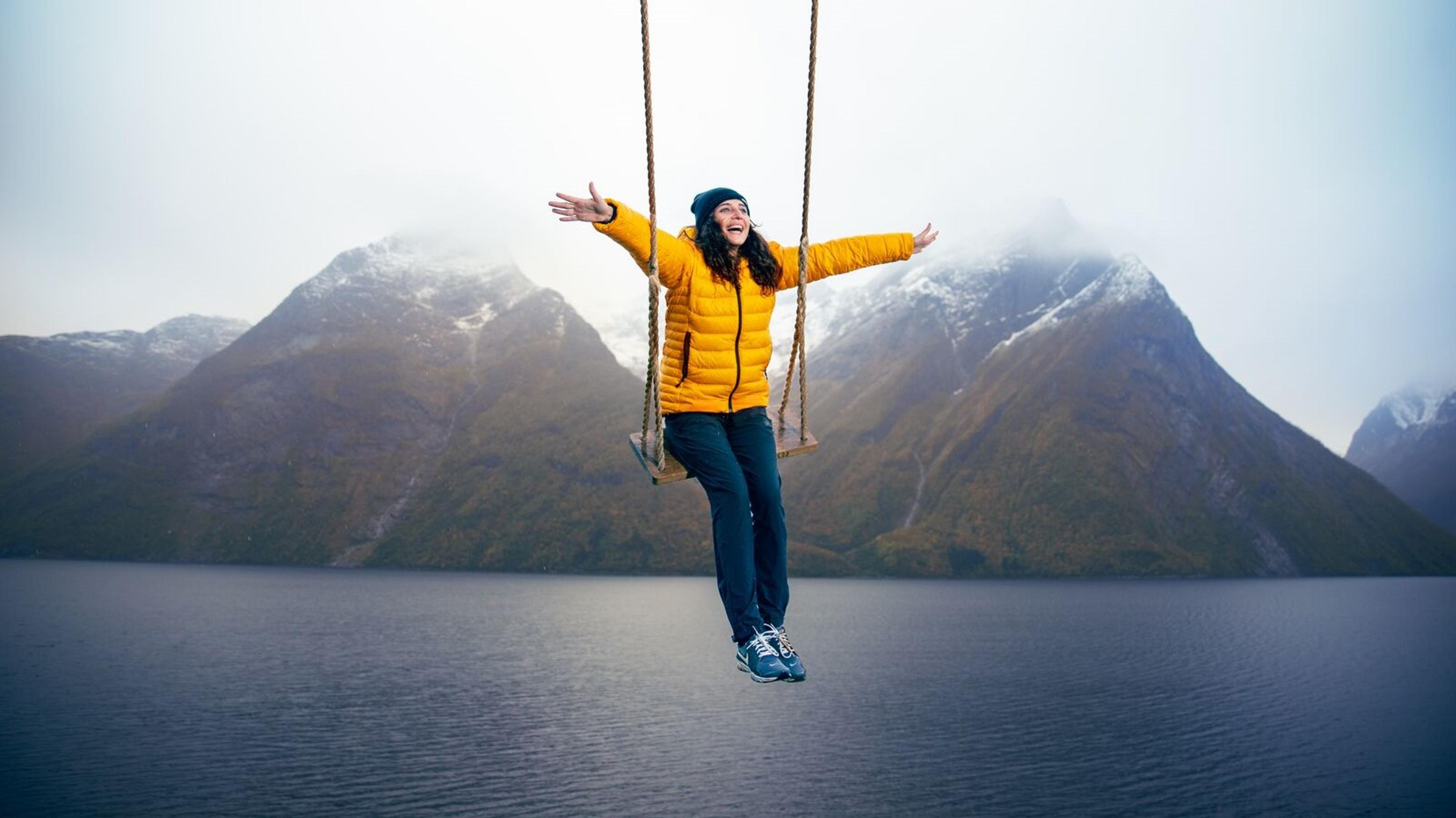 Swing in Hjørundfjorden