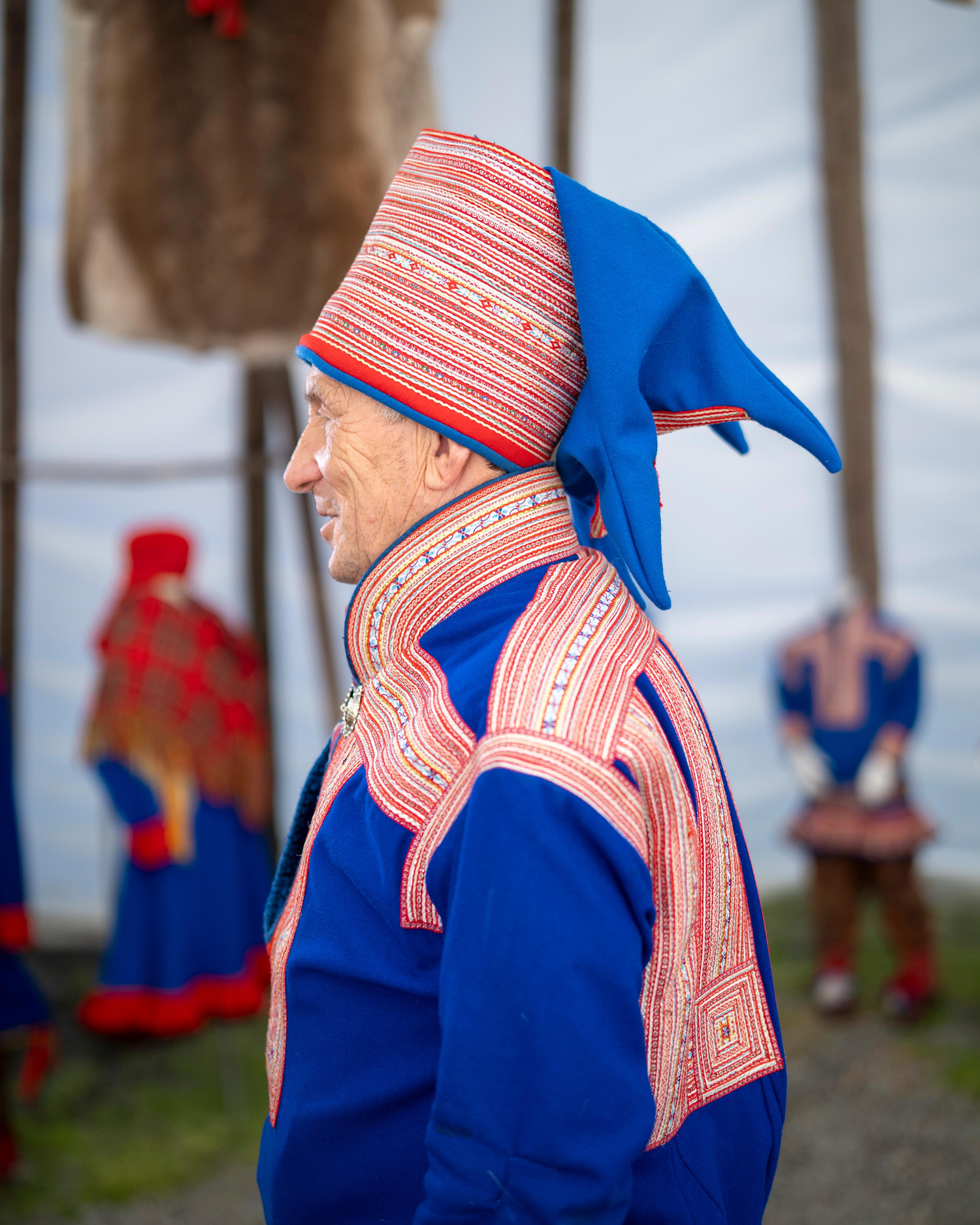 Nils-Henrik Sara in a Kautokeino-kofte
