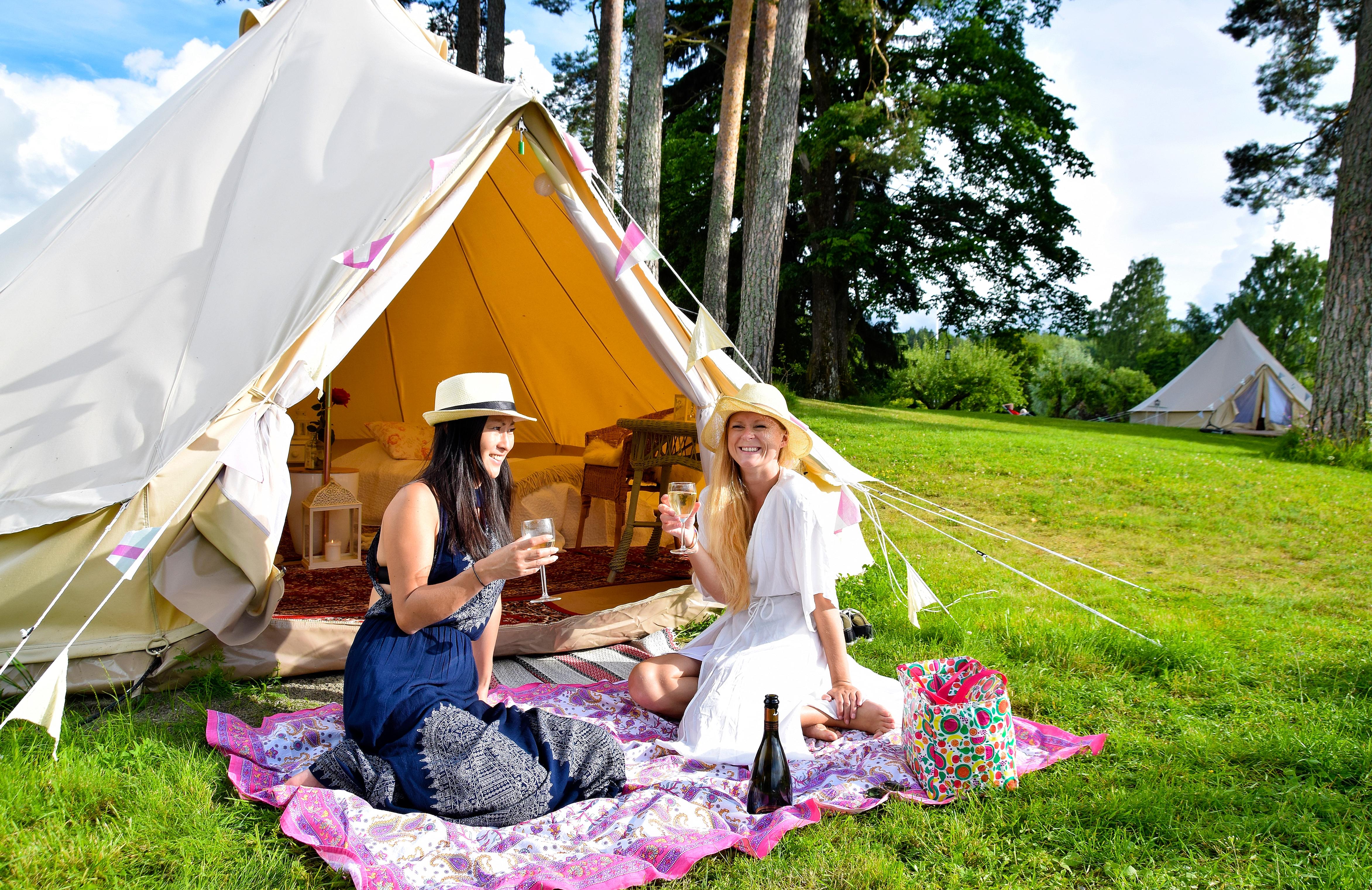 Two women glamping in Hadeland, Eastern Norway